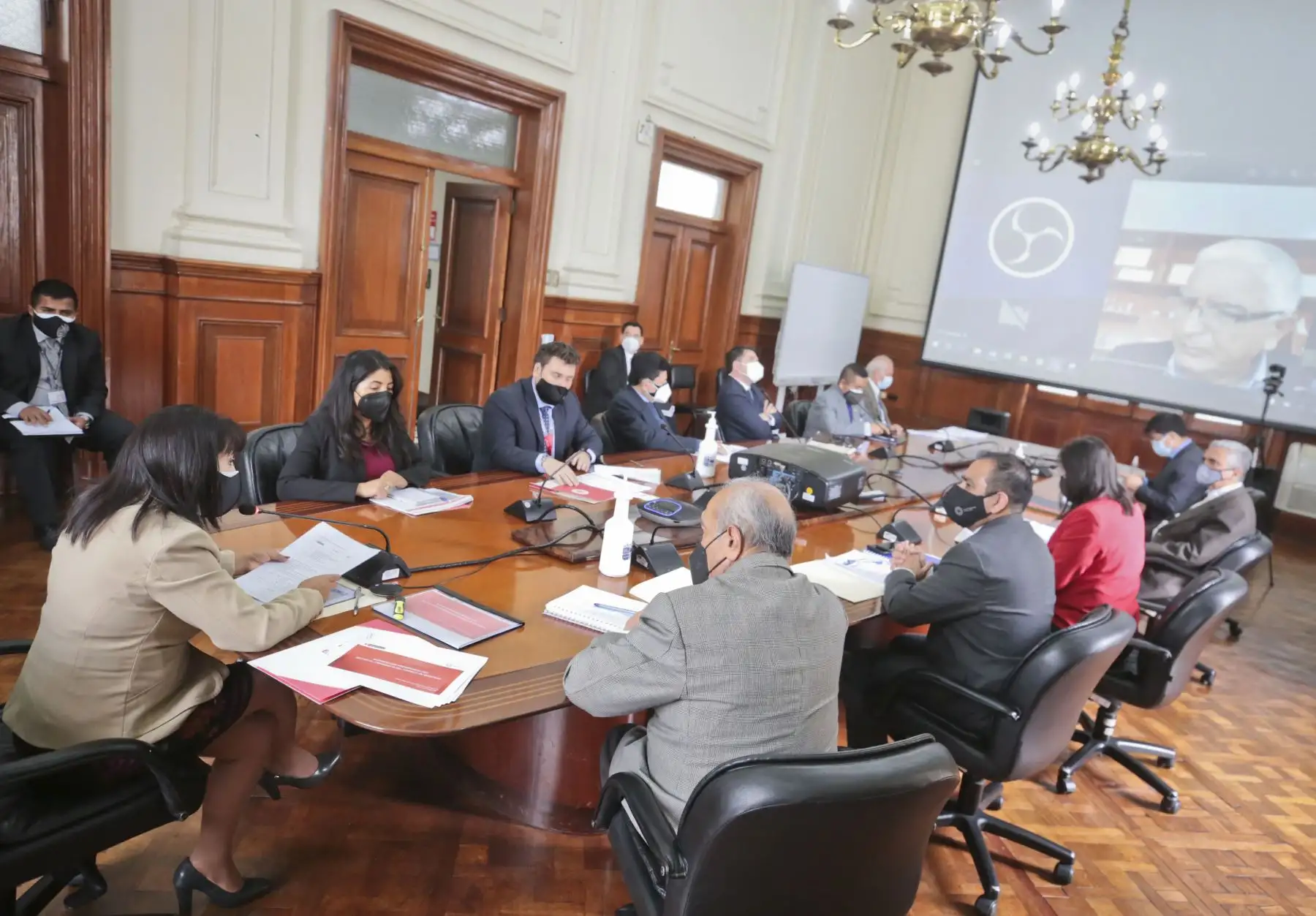 La presidenta del Consejo de Ministros, Mirtha Vásquez, sustenta ante la Comisión de Presupuesto y Cuenta General de la República del Congreso, el presupuesto 2022 de la PCM. Foto: PCM