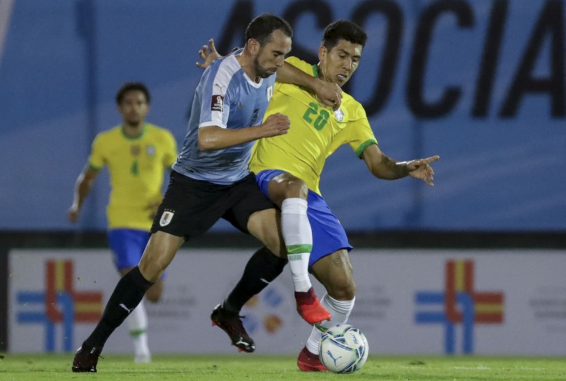 Diego Godín asegura que Uruguay saldrá a corregir sus errores frente a los brasileños