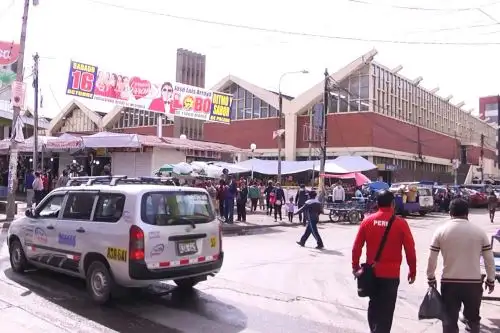 Mercado Modelo de Huancayo fue clausurado de manera temporal por incumplimiento de protocolos covid-19. Foto: ANDINA/Difusión.