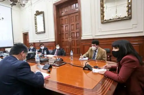 Presidenta del Consejo de Ministros, Mirtha Vásquez, se reunió ayer con el consejo directivo de la Asamblea Nacional de Gobiernos Regionales. ANDINA/Difusión
