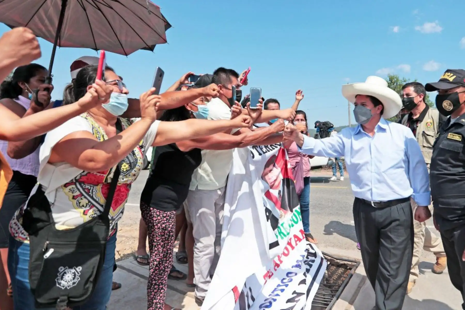 Jefe de Estado, Pedro Castillo, acompañado por los titulares del MTC, Vivienda y Midagri, participa en la inauguración de la infraestructura vial urbana en la localidad de Caspizapa, región San Martín. Foto: ANDINA/Prensa Presidencia