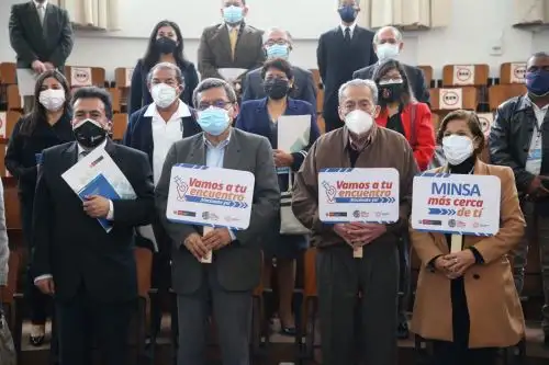 Ministros de Salud y Educación iniciaron diálogo con rectores para el retorno seguro a las actividades universitarias en el contexto de la pandemia de covid-19.
