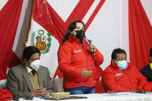 Ministra de Desarrollo e Inclusión Social, Dina Boluarte, se reunió con autoridades de Pasco. Foto: ANDINA/difusión.