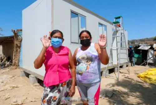El Ministerio de Vivienda, Construcción y Saneamiento inició el traslado a la provincia de Sullana de 245 módulos temporales de vivienda que albergarán a las familias damnificadas por el fuerte sismo que afectó a la región de Piura. Foto: MVCS