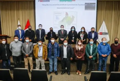 Con la finalidad de cerrar brechas y dotar de servicios básicos, entre otros compromisos, el Gobierno instaló la mesa técnica para el desarrollo de la provincia de Chumbivilcas, del departamento de Cusco. Foto: Minem.