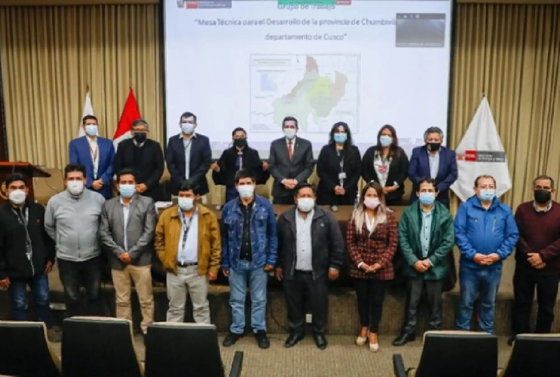 Con la finalidad de cerrar brechas y dotar de servicios básicos, entre otros compromisos, el Gobierno instaló la mesa técnica para el desarrollo de la provincia de Chumbivilcas, del departamento de Cusco. Foto: Minem.