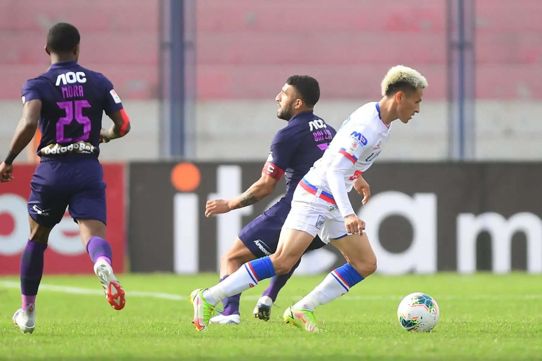 Alianza Lima enfrenta a Carlos Manucci en el estadio Iván Elías Moreno de Villa El Salvador por la fecha 15 de la Liga 1. Foto: FPF