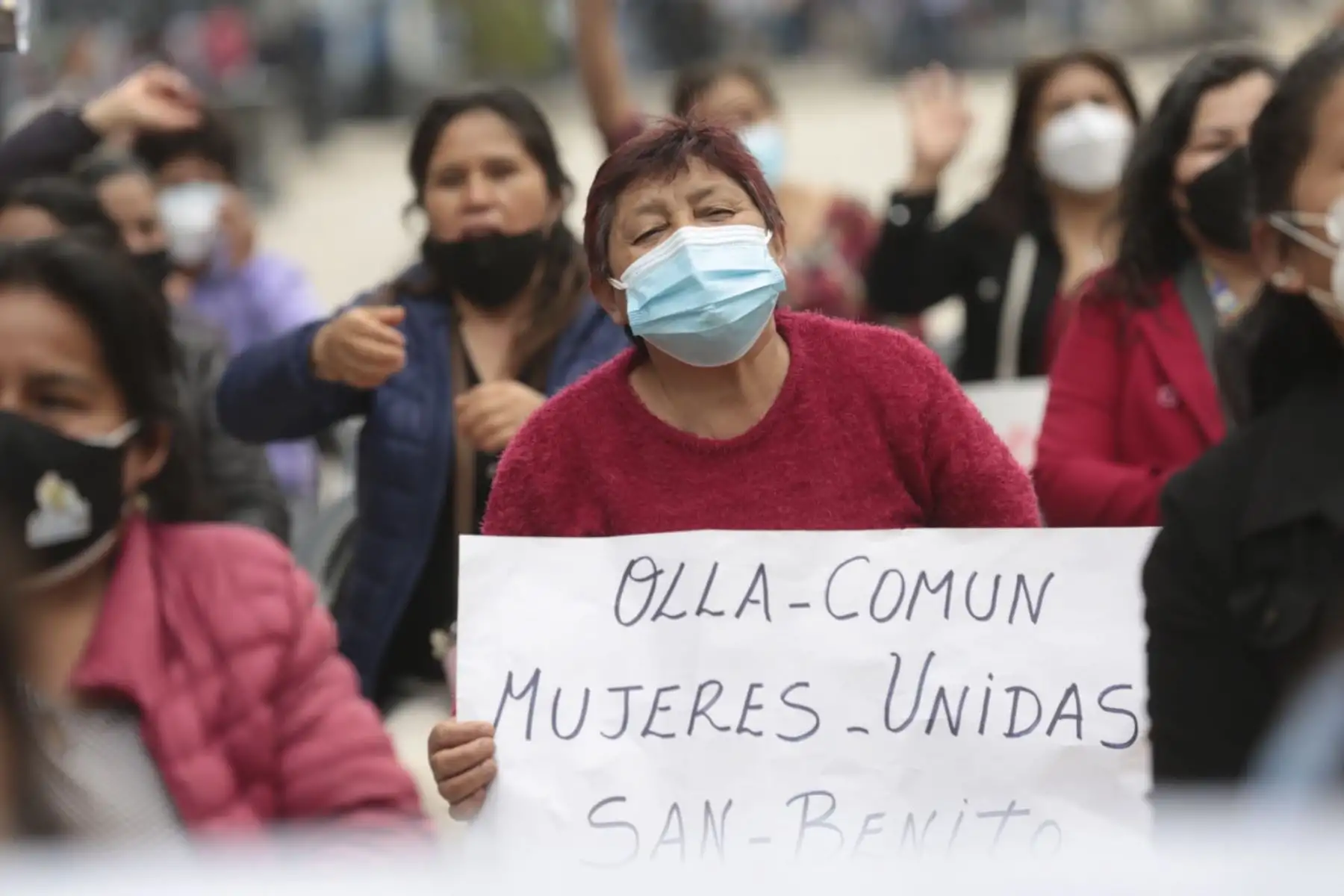 La presidenta del Consejo de Ministros, Mirtha Vásquez, participó del encuentro "Las ollas comunes y las políticas públicas alimentarias", junto a ministros de Estado y representantes de las ollas comunes de Lima. Foto: PCM