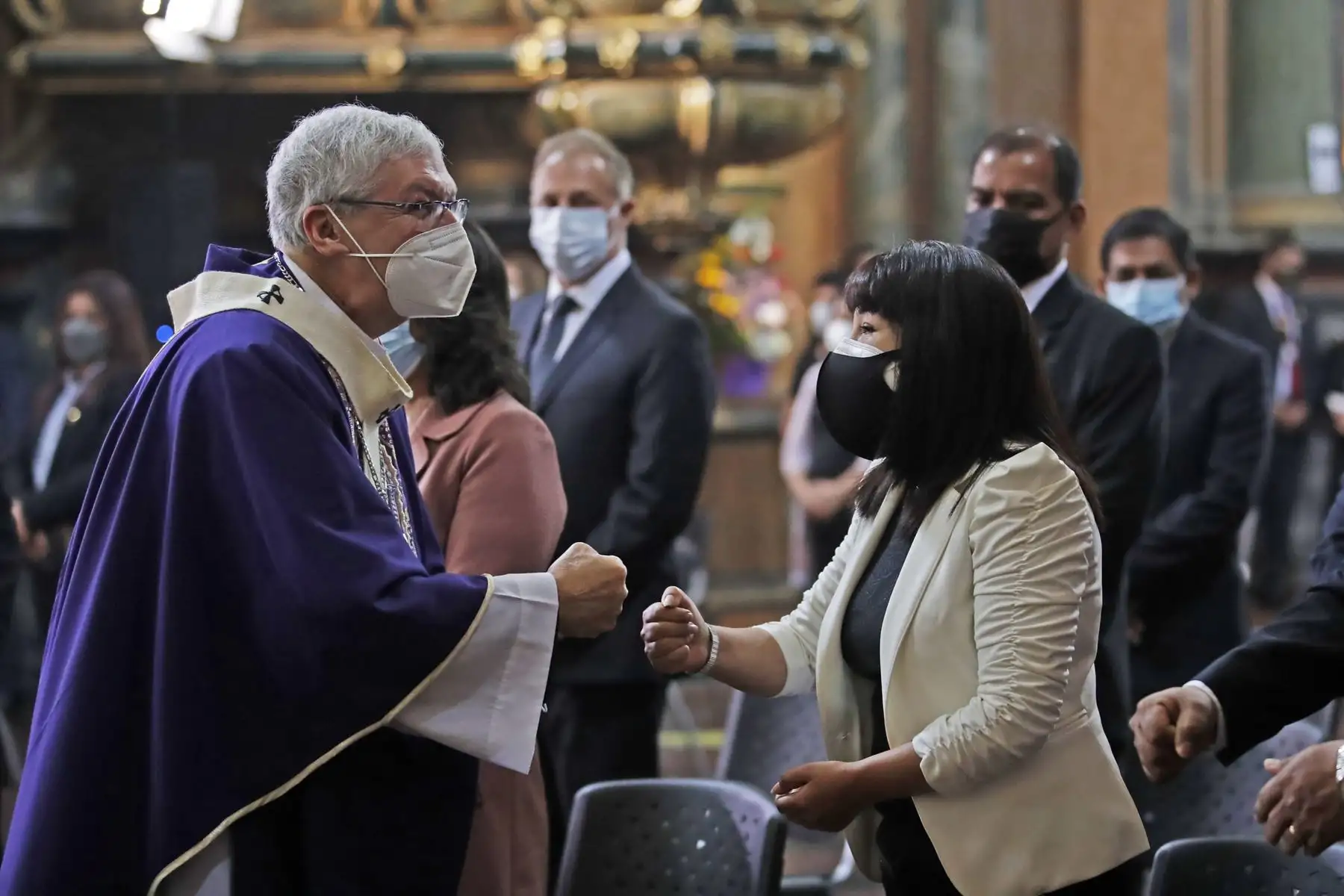 El presidente de la República, Pedro Castillo, junto a ministros de Estado, participa en la Misa por la Nación, en la iglesia Las Nazarenas. Foto: ANDINA/Prensa Presidencia