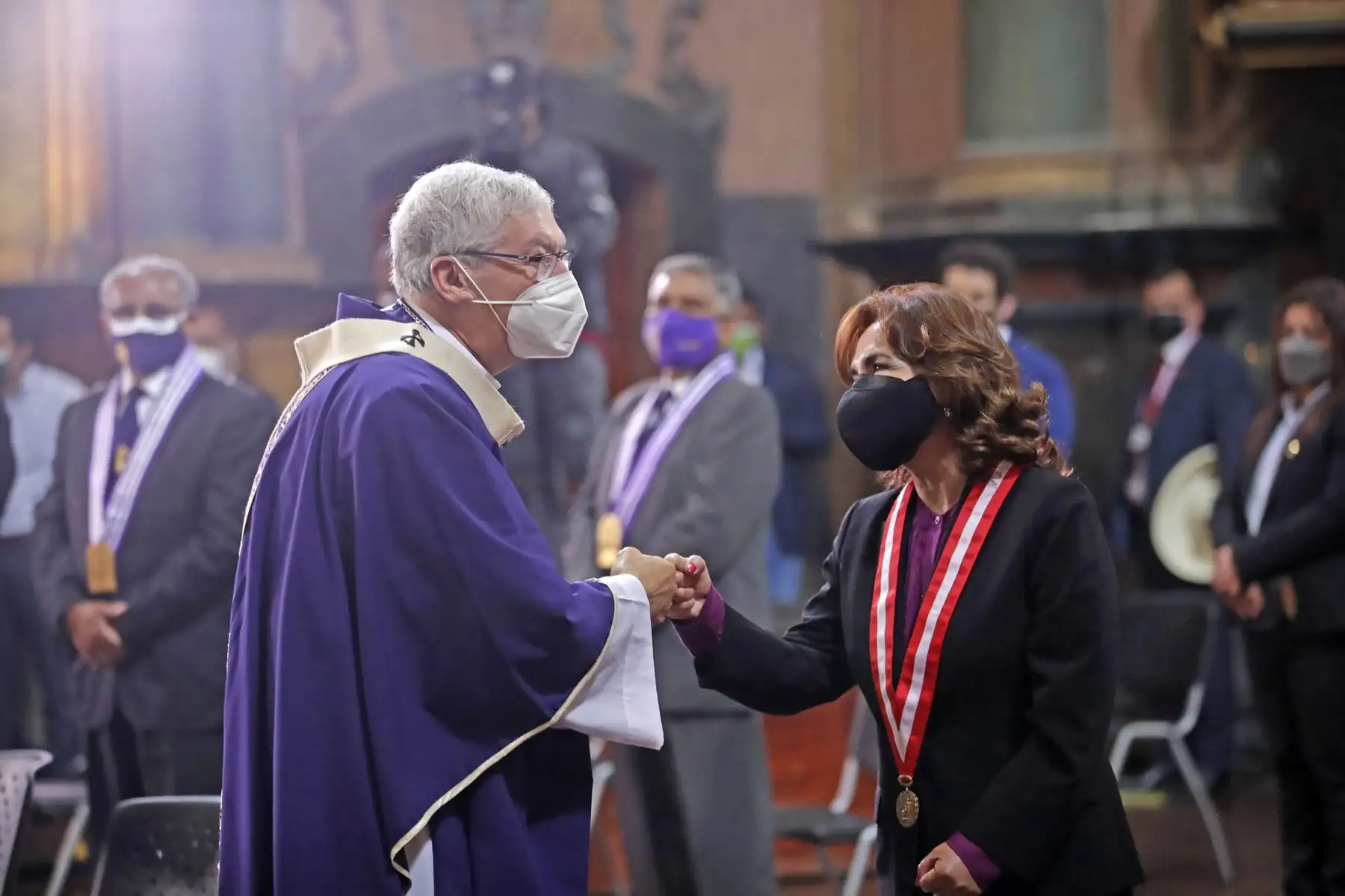 El presidente de la República, Pedro Castillo, junto a ministros de Estado, participa en la Misa por la Nación, en la iglesia Las Nazarenas. Foto: ANDINA/Prensa Presidencia