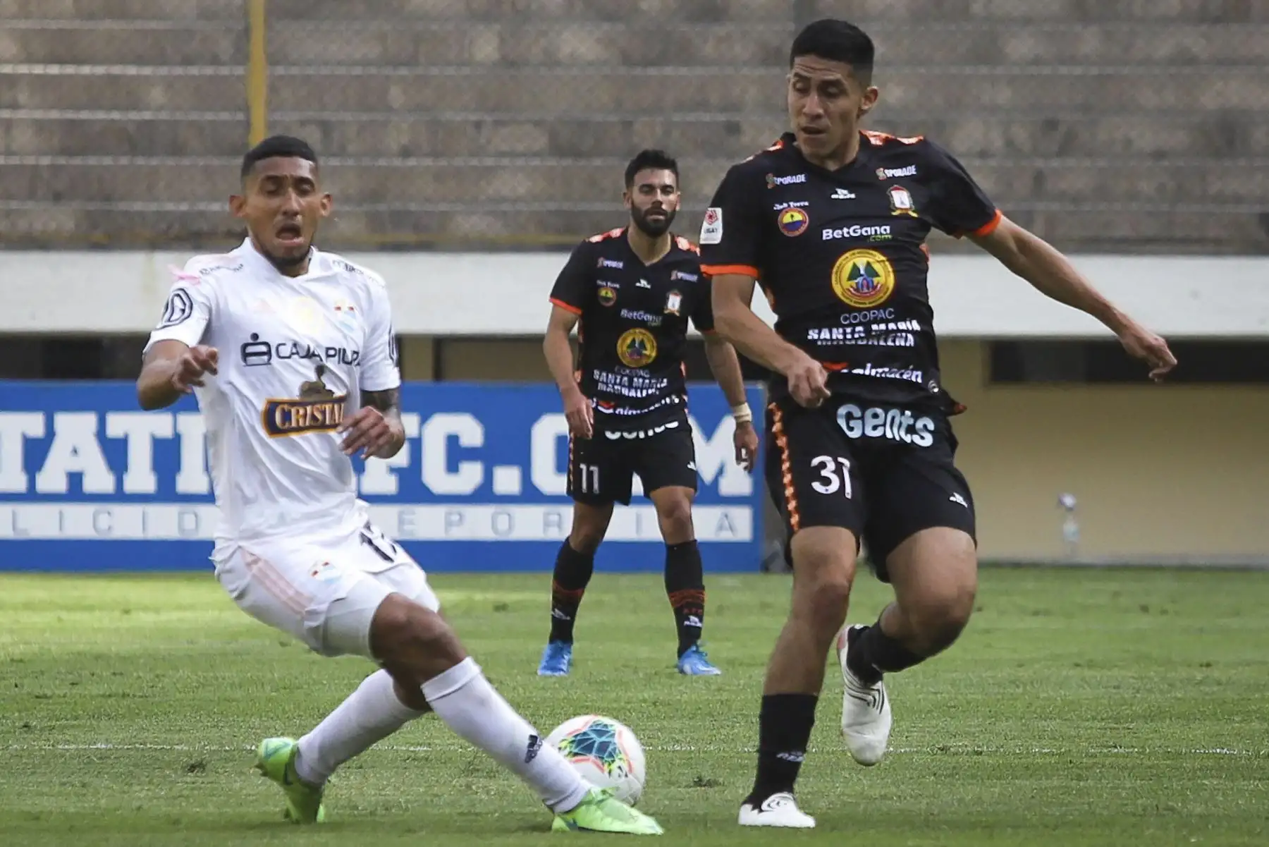 Sporting Cristal venció 1-0 a Ayacucho F.C. por la Fase 2 de la Liga 1 en un encuentro jugado en el estadio Monumental. Foto: FPF