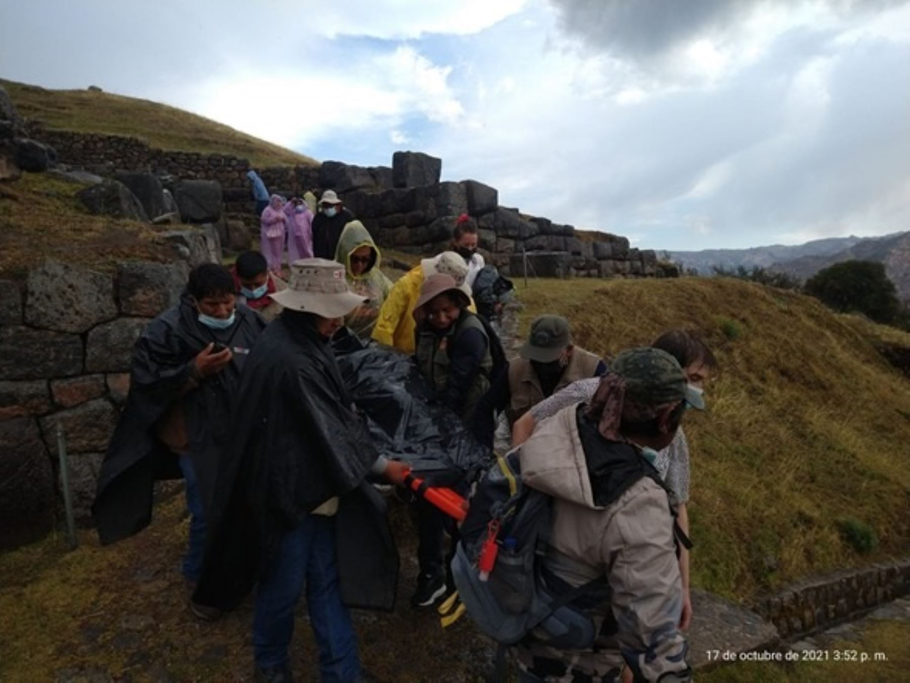 Dos turistas resultaron afectados ayer por la caída de rayos en parque arqueológico Sacsayhuamán, en Cusco. ANDINA/Difusión