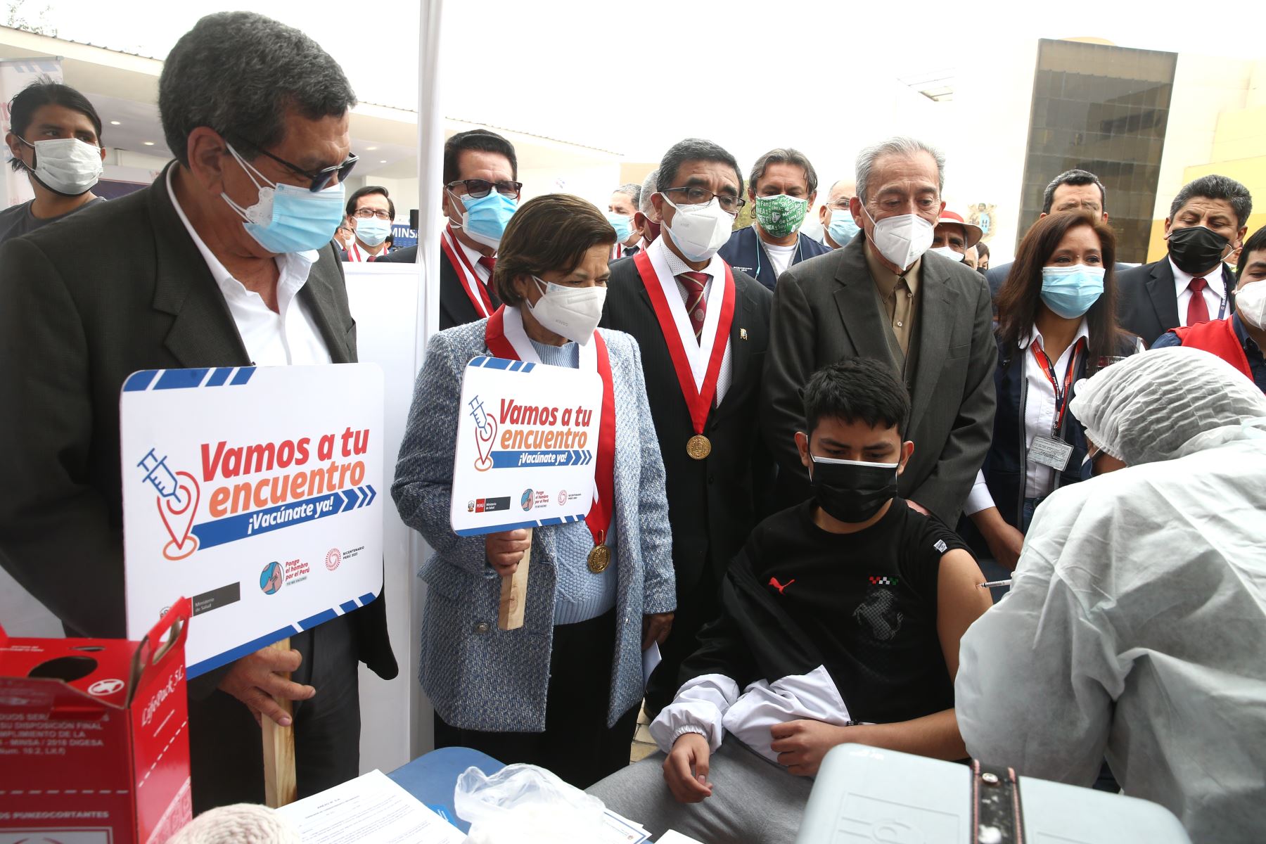 El ministro de salud, Hernando Cevallos, asiste al VacunaRock, festival de inmunización contra la Covid-19 para estudiantes de la Universidad Nacional Mayor de San Marcos (UNMSM). Foto: ANDINA/ Vidal Tarqui