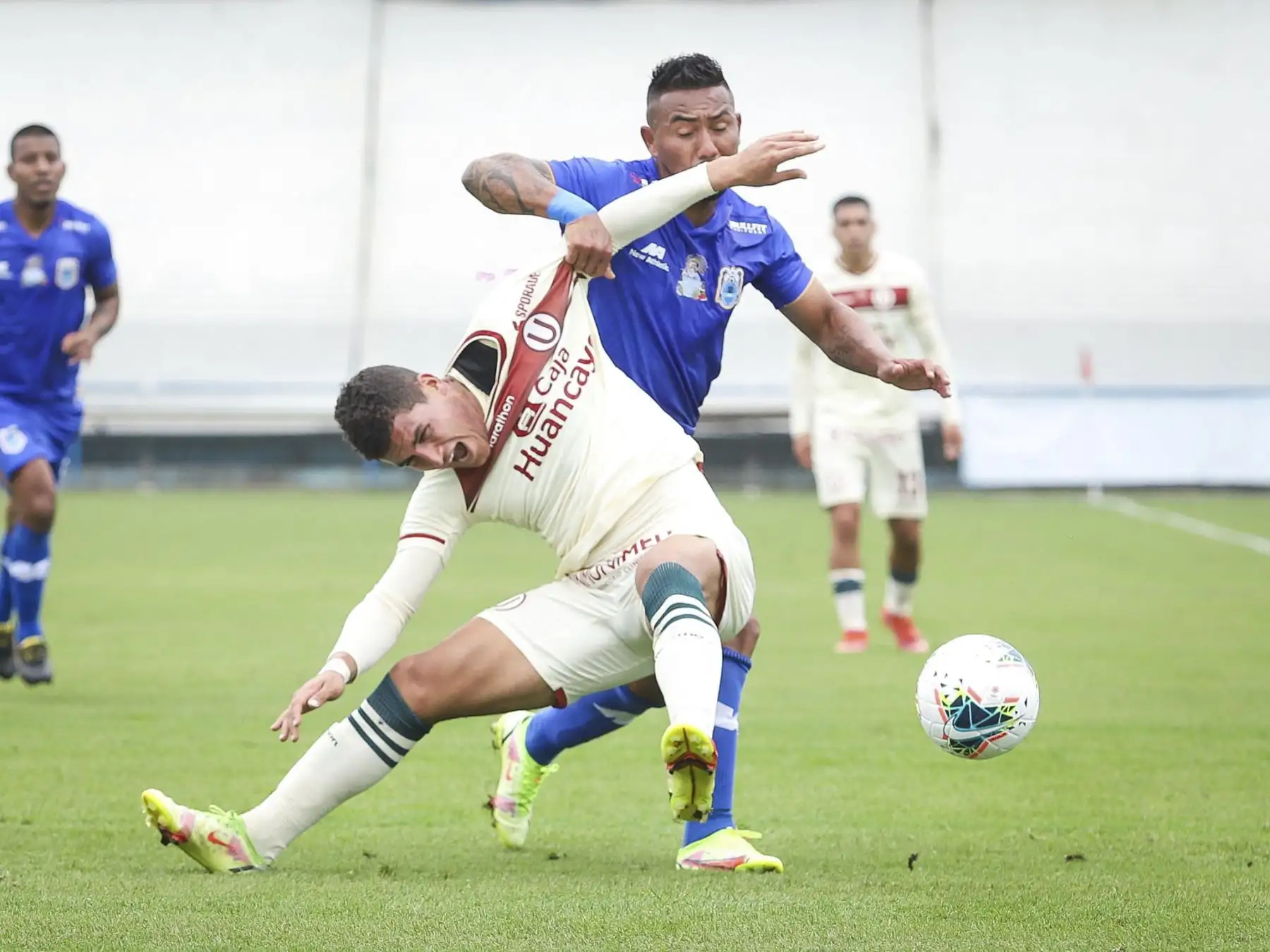 Universitario derrotó 2-1 a Binacional y está a punto de asegurar el pase a un torneo internacional. Foto: FPF