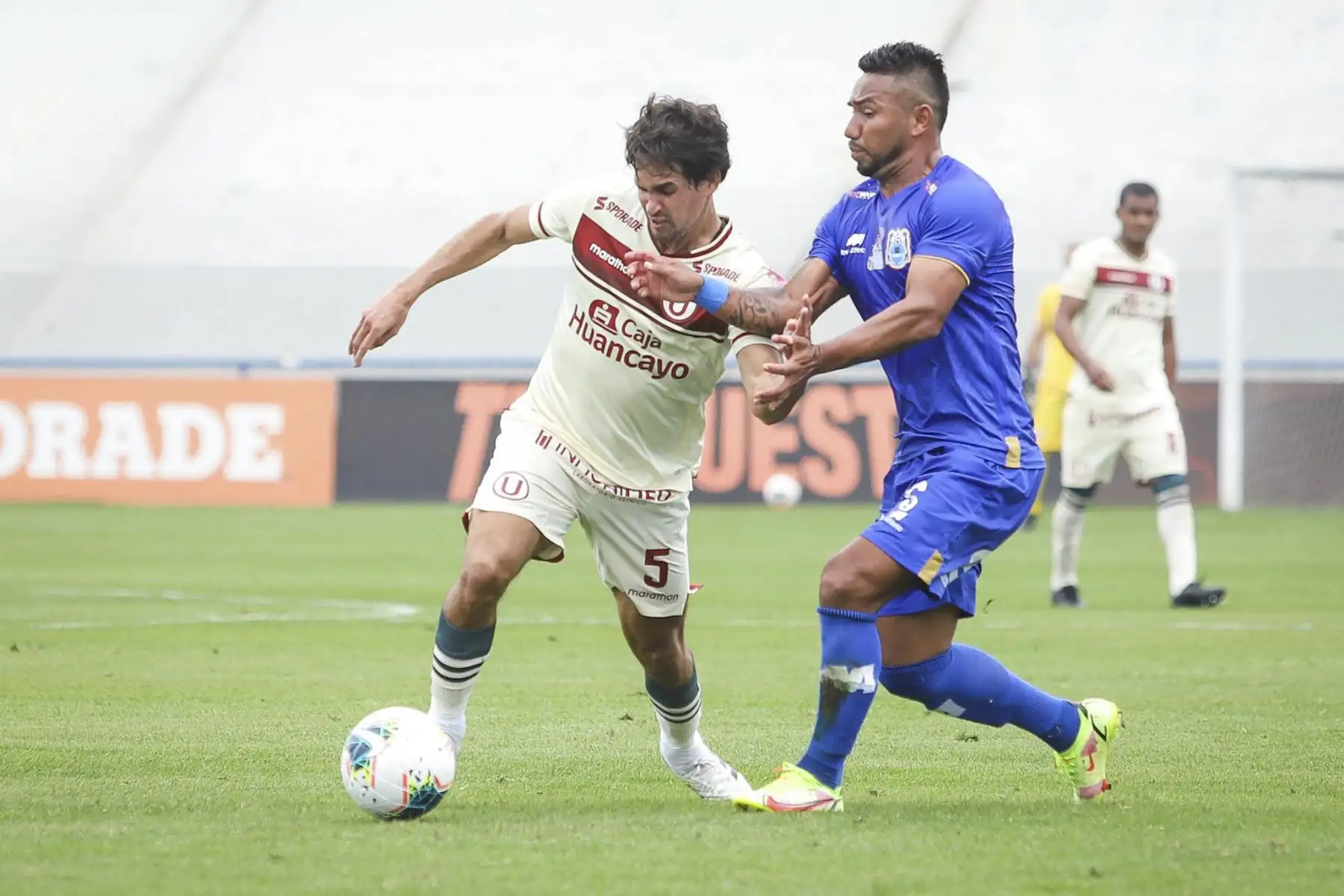 Universitario derrotó 2-1 a Binacional y está a punto de asegurar el pase a un torneo internacional. Foto: FPF