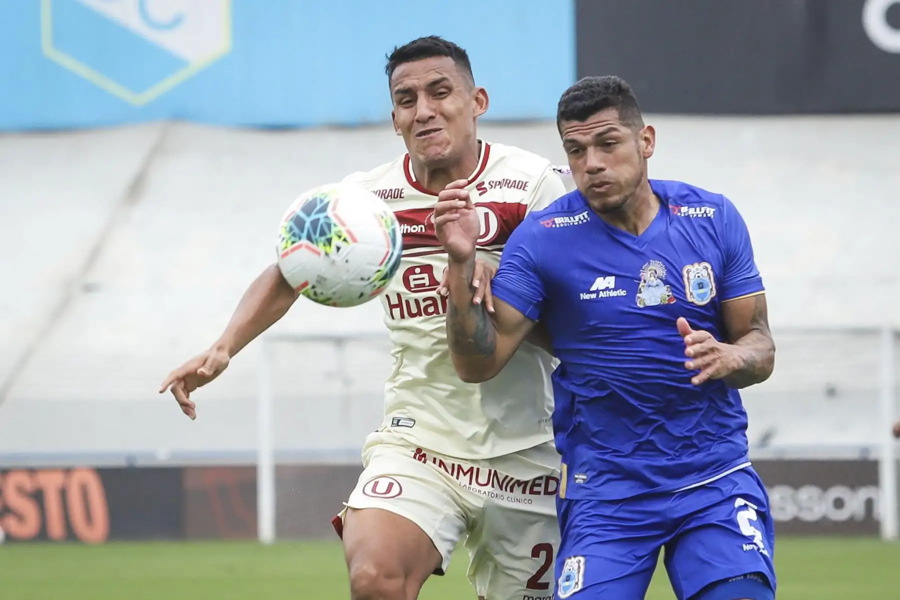 Universitario derrotó 2-1 a Binacional y está a punto de asegurar el pase a un torneo internacional. Foto: FPF