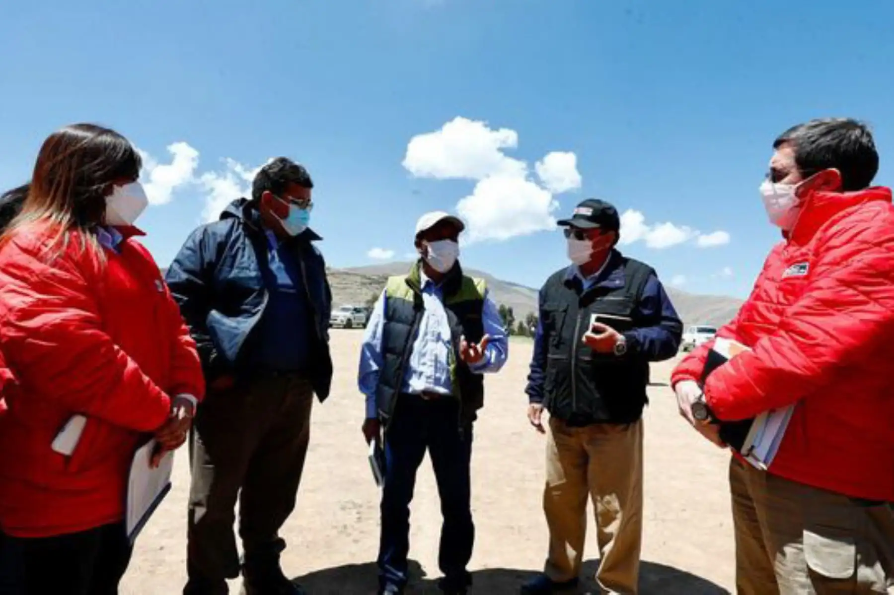 Una delegación del Poder Ejecutivo llegó a Cotabambas para escuchar las demandas de la población. Foto: Minem/Difusión.
