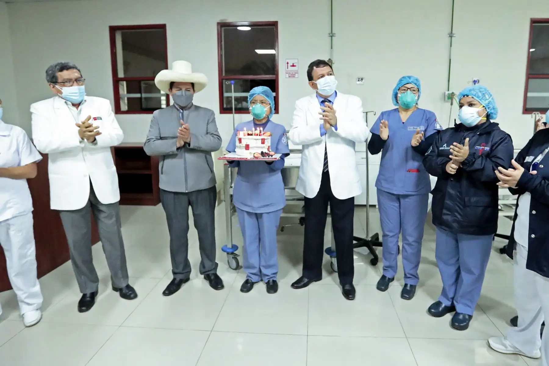 Presidente Pedro Castillo inaugura Centro Oxigenoterapia de alto flujo en el Hospital Loayza. Foto: ANDINA/Prensa Presidencia