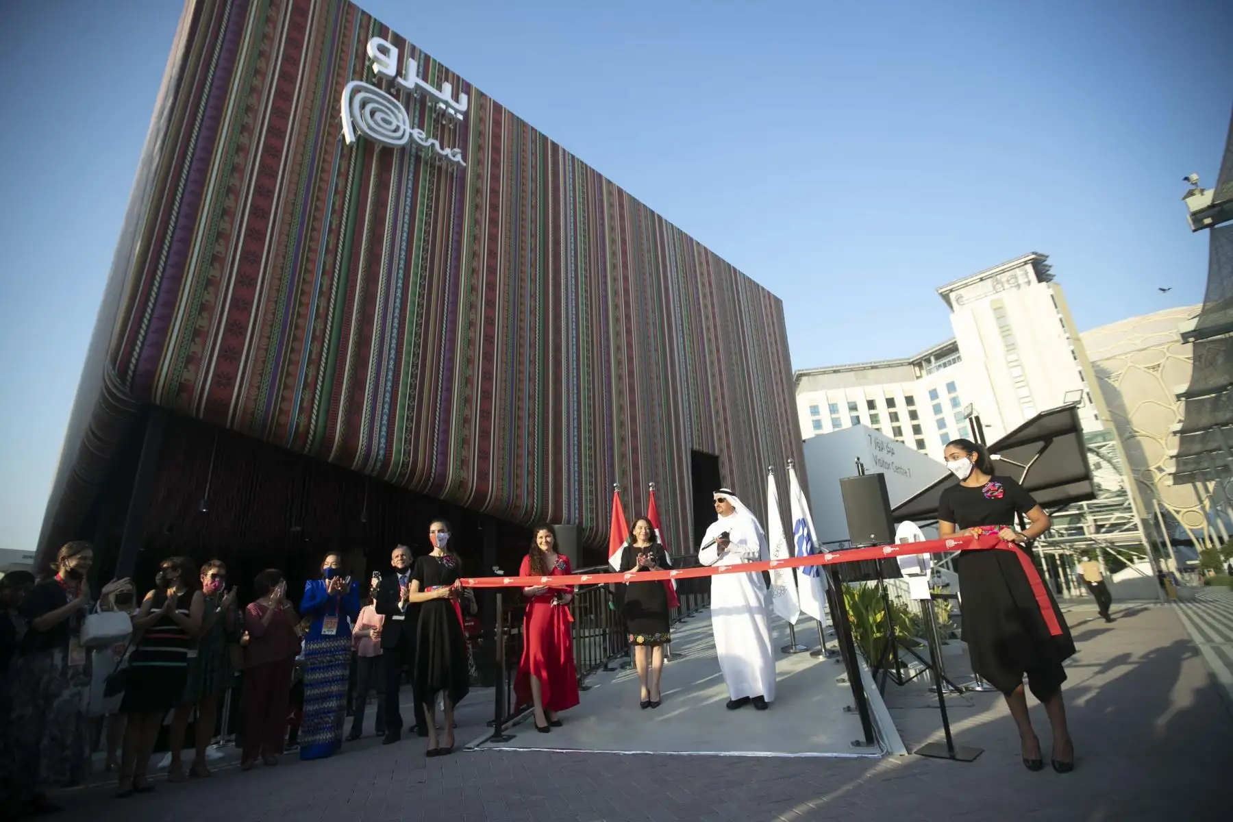 El pabellón de Perú fue inaugurado por la Comisaria General de nuestro país ante la Expo, Amora Carbajal, en presencia de representantes oficiales de distintos pabellones de otros países, y del director internacional de la Expo 2020 Dubái, Adriano Konialidis. Foto: ANDINA/Carla Patiño