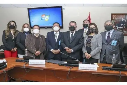 Autoridades del Cofopri y de la municipalidad provincial del Santa participaron en la mesa técnica de trabajo de la Comisión de Vivienda y Construcción del Congreso. Foto: ANDINA/difusión.