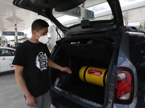 El Ministerio de Energía y Minas (Minem) presentó en Junín el programa Ahorro GNV que ofrece crédito y un bono de S/ 1,000 a taxistas y transportistas de esa región.