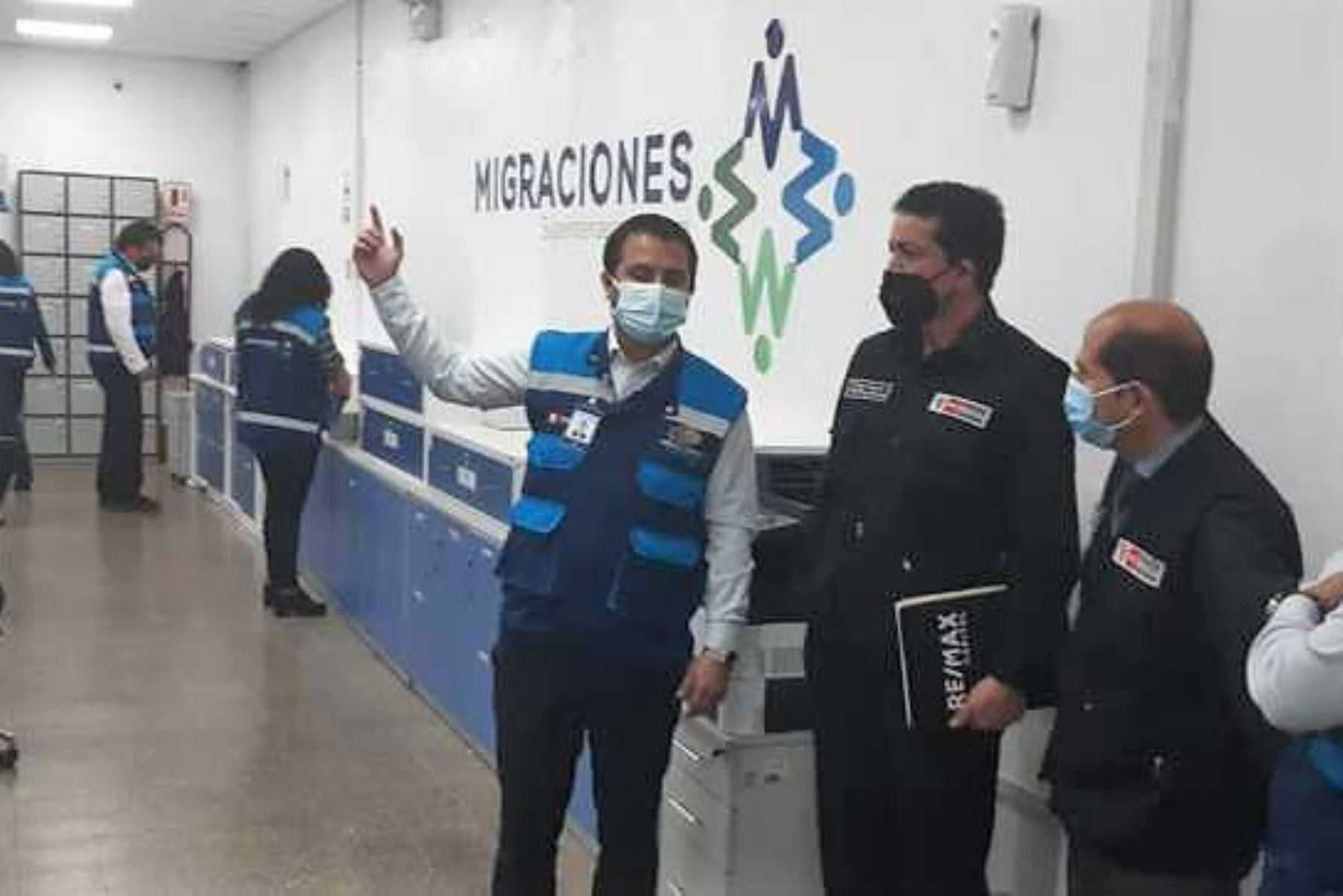 Visita de inspección a la sede de Migraciones, en el distrito de Breña.