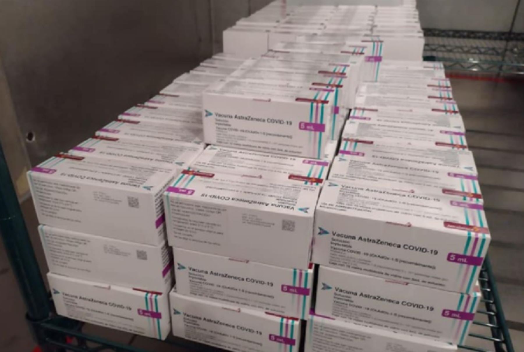 La región Áncash recibió un nuevo lote de vacunas contra el covid-19 para continuar con el proceso de inmunización a favor de su población. Se trata de un total de 126,030 dosis que llegaron al almacén central de la Dirección Regional de Salud.