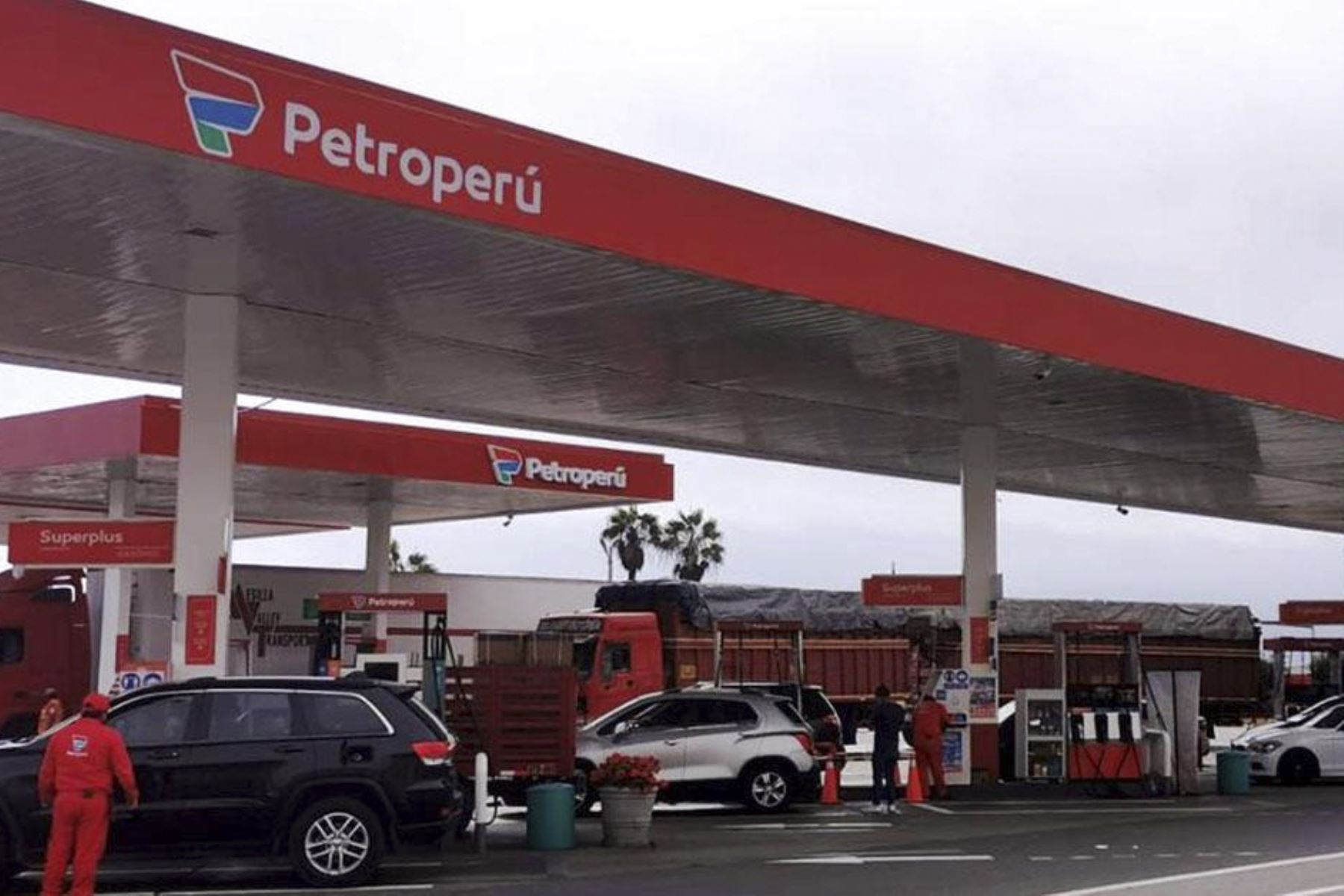 Petroperú reitera que los precios de sus combustibles no contemplan sobrecostos