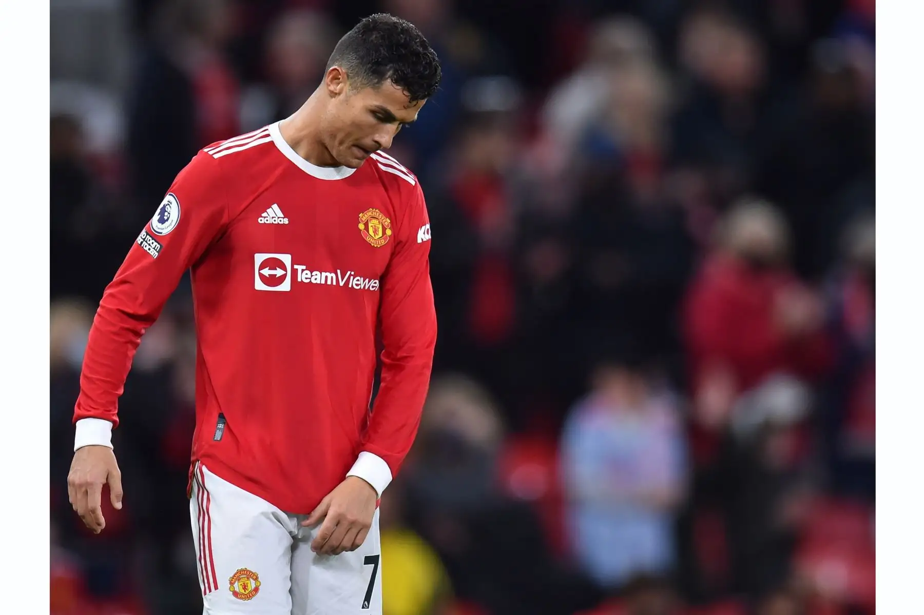 Cristiano Ronaldo del Manchester United reacciona durante el partido de la Premier League. Foto: EFE