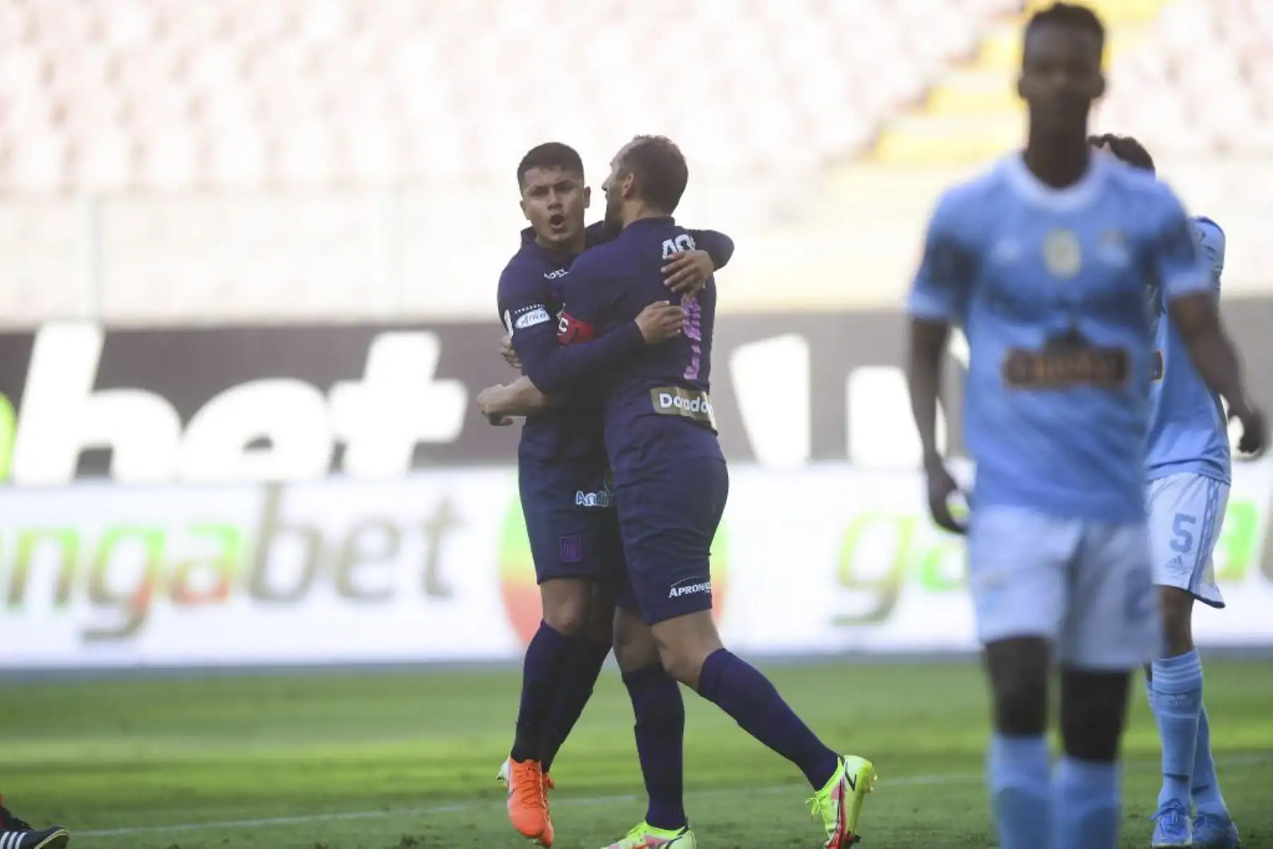 Sporting Cristal se enfrenta con Alianza Lima por la Liga 1. Foto: FPF