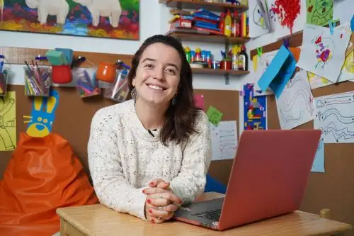 Macarena Arribas Quiero contribuir a reducir brechas sociales, educativas y tecnológicas; revolucionar la educación del Perú, y no se imagina trabajar sin un propósito tan poderoso como es la educación. ANDINA/ MAB.com