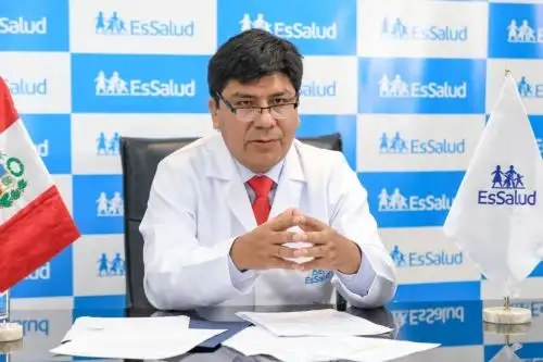 Presidente ejecutivo de EsSalud, Mario Carhuapoma Yance. Foto: EsSalud/Difusión.