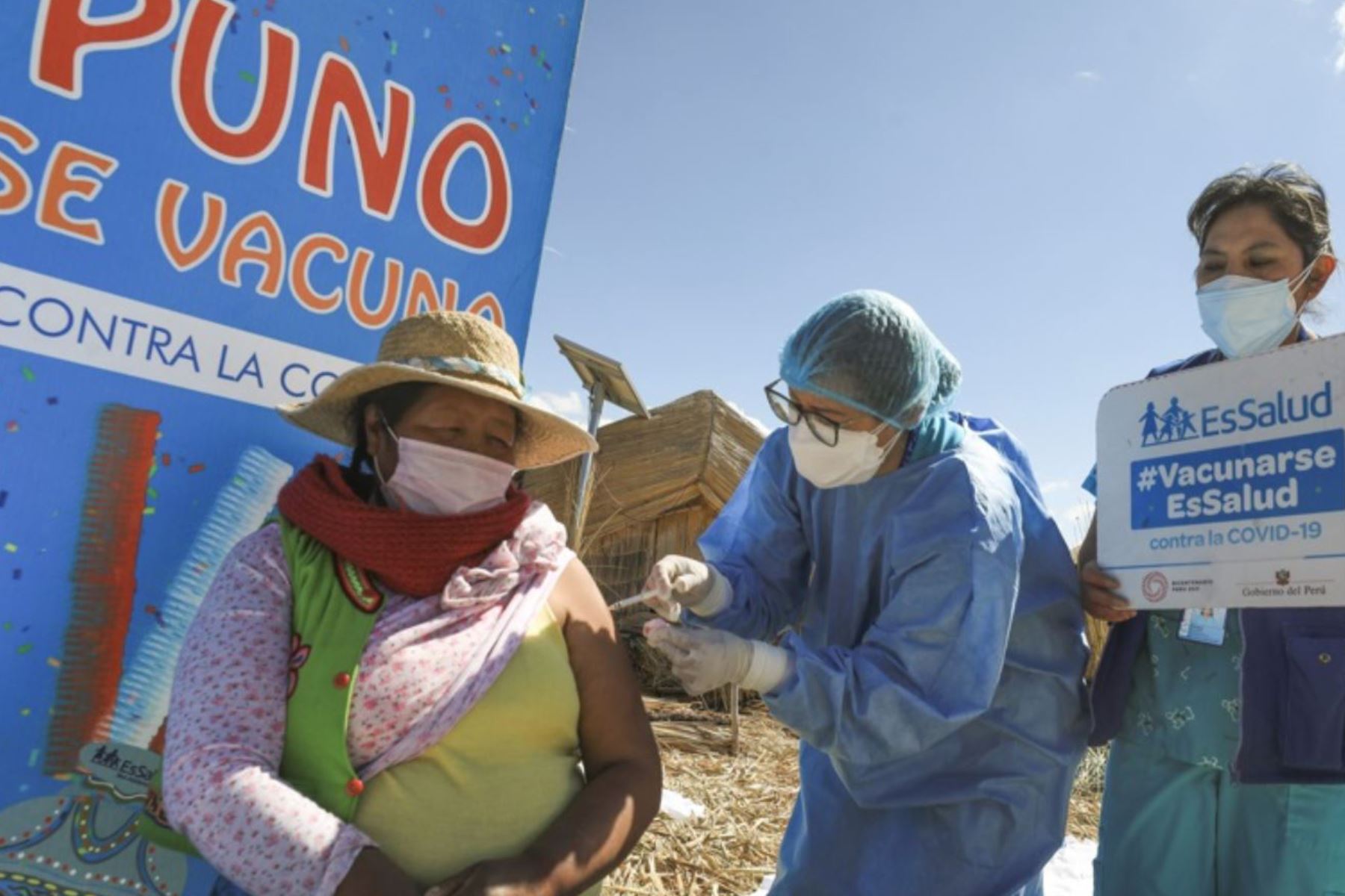 El Ministerio de Cultura difunde mensajes en quechua y aimara en Puno para generar confianza en las vacunas contra el covid-19 en la población. Foto: cortesía.