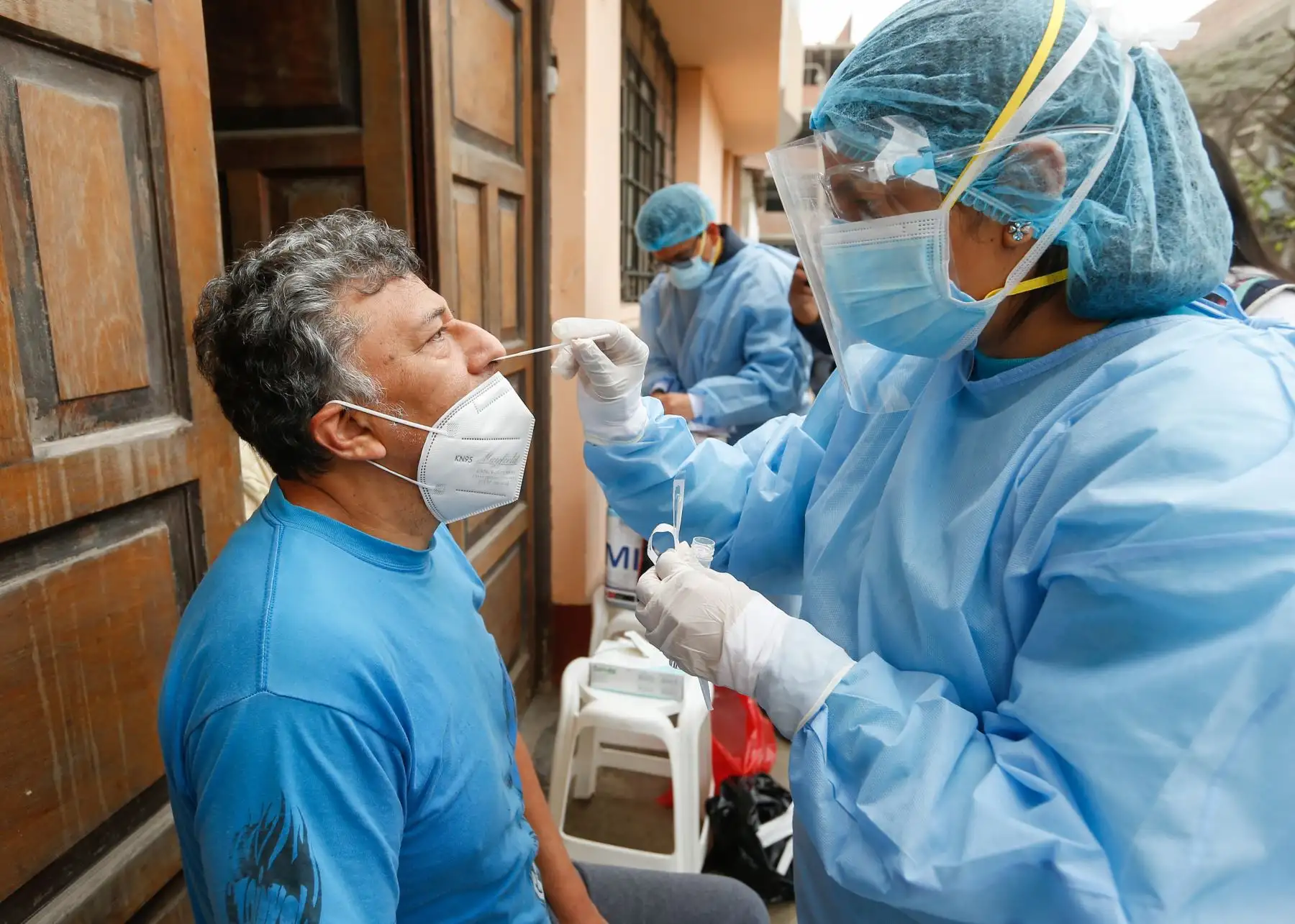 Minsa realiza pruebas moleculares gratuitas a la población de San Juan de Miraflores.
Foto: Minsa