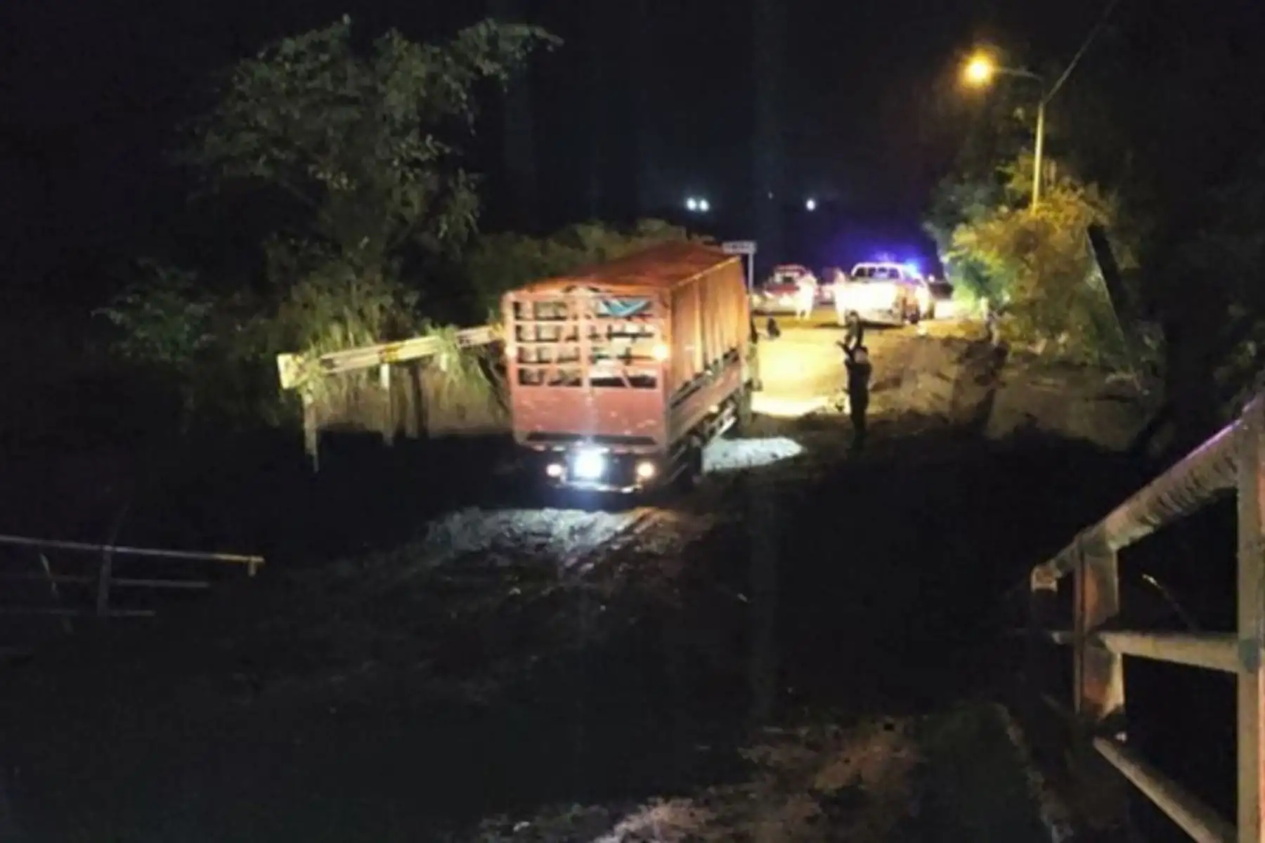 El Ministerio de Transportes y Comunicaciones restableció parcialmente transitabilidad en puente Flor de la Esperanza, en la región Amazonas
