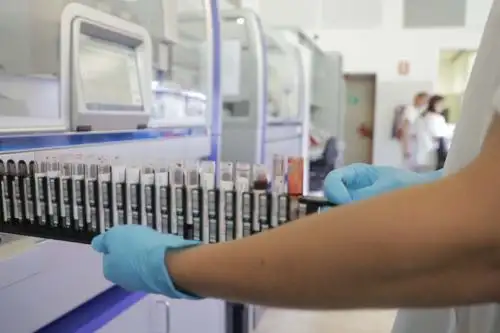 Las causas de las enfermedades raras son principalmente genéticas, aparecen en los primeros años de vida, y conllevan al 18% de hospitalizaciones pediátricas y 20% de la mortalidad infantil. Foto: Igenomix