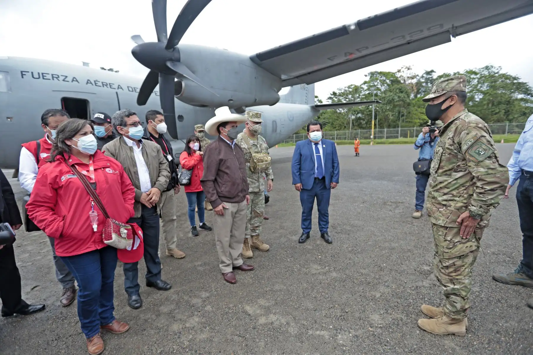 Presidente de la República, Pedro Castillo, realiza sobrevuelo y visita el yacimiento gasífero del consorcio Camisea en la región Cusco.
Foto: Presidencia Perú