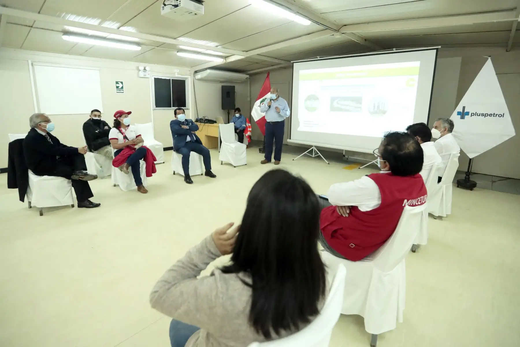 Presidente de la República, Pedro Castillo, realiza sobrevuelo y visita el yacimiento gasífero del consorcio Camisea en la región Cusco.
Foto: Presidencia Perú