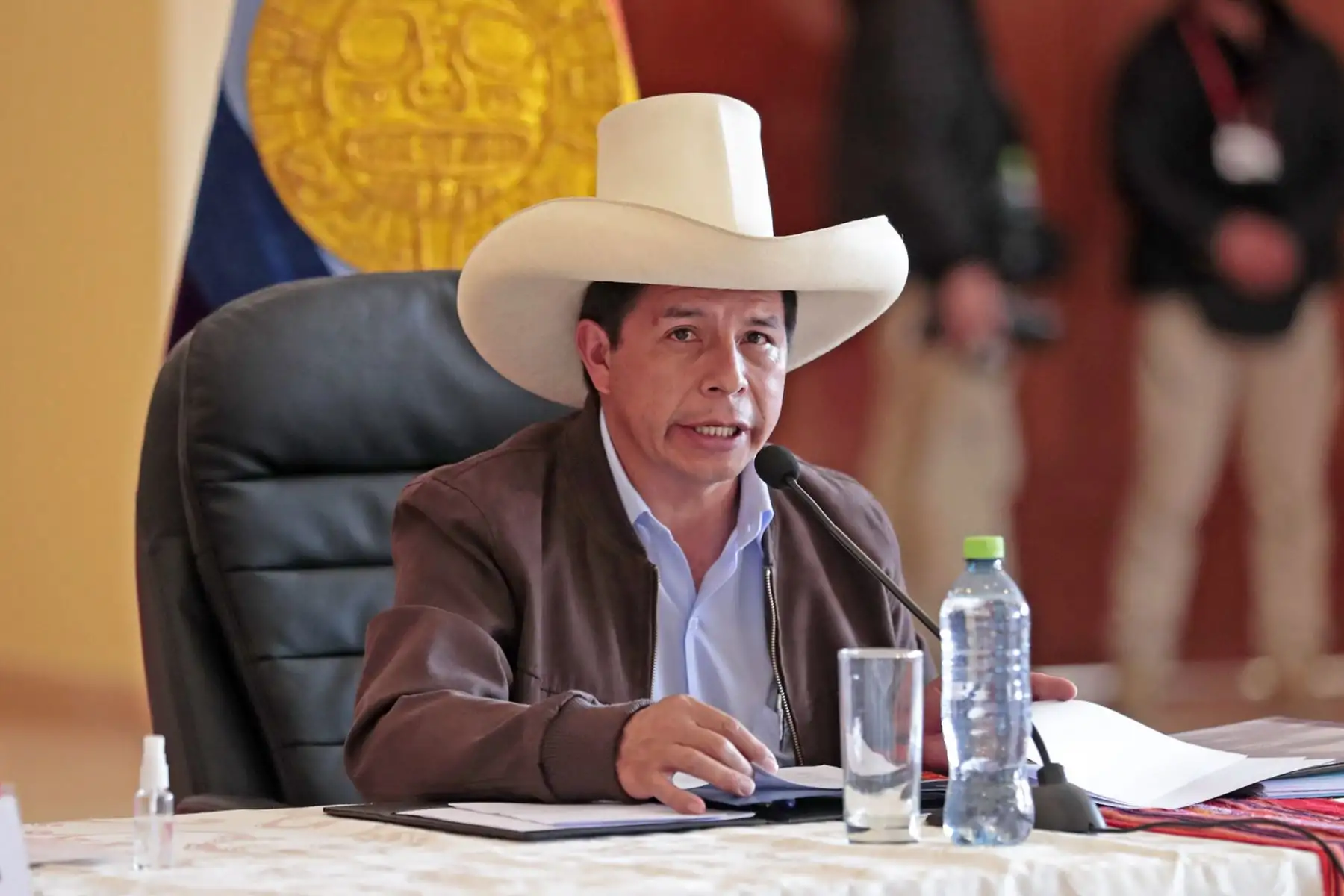 El jefe de Estado, Pedro Castillo, junto con la titular de la PCM, Mirtha Vásquez, preside una nueva sesión del Consejo de Ministros, que se realiza en la región Cusco. Foto: ANDINA/Prensa Presidencia