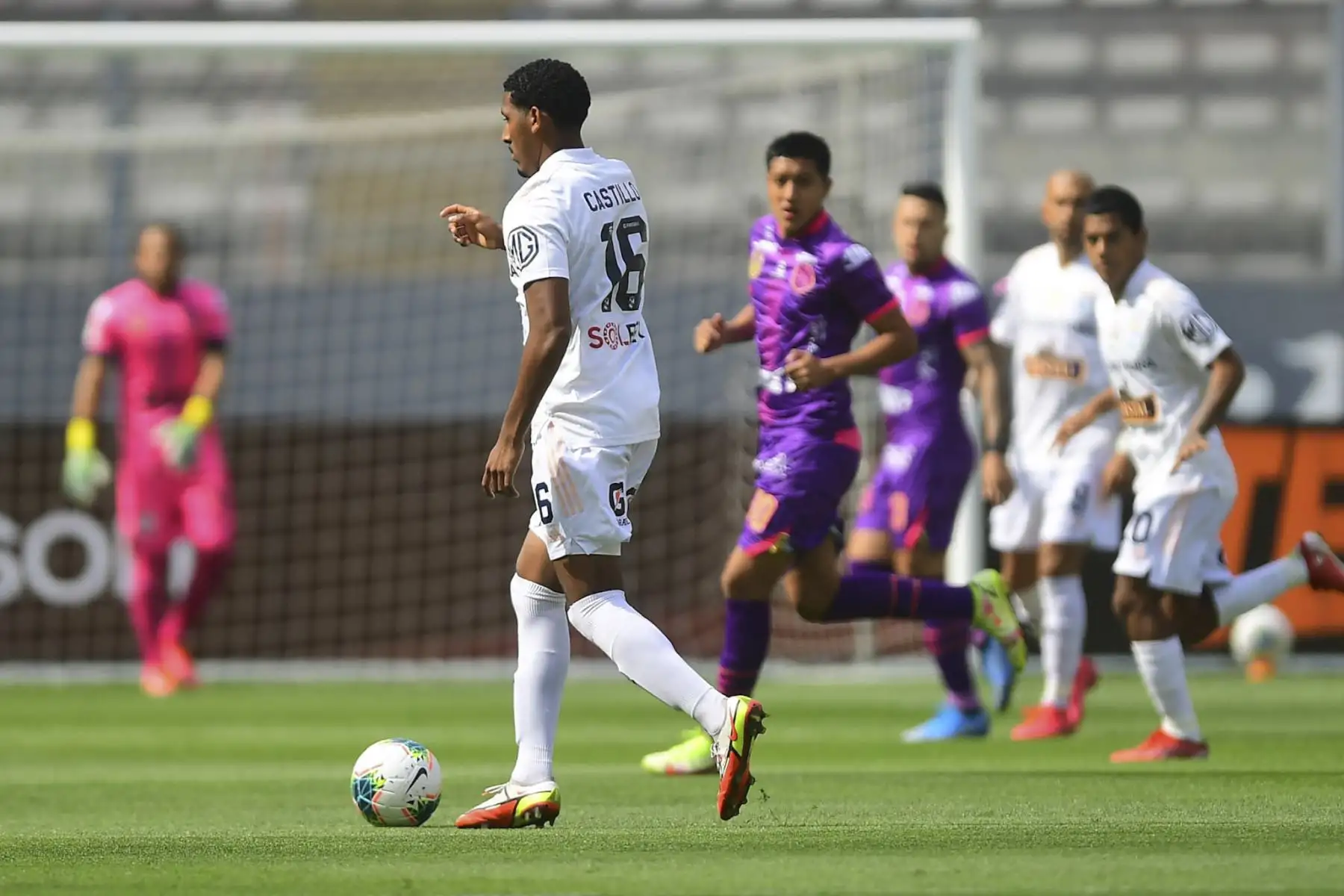Sporting Cristal y Sport Boys se enfrentan por la última fecha de la Liga 1. Foto: FPF