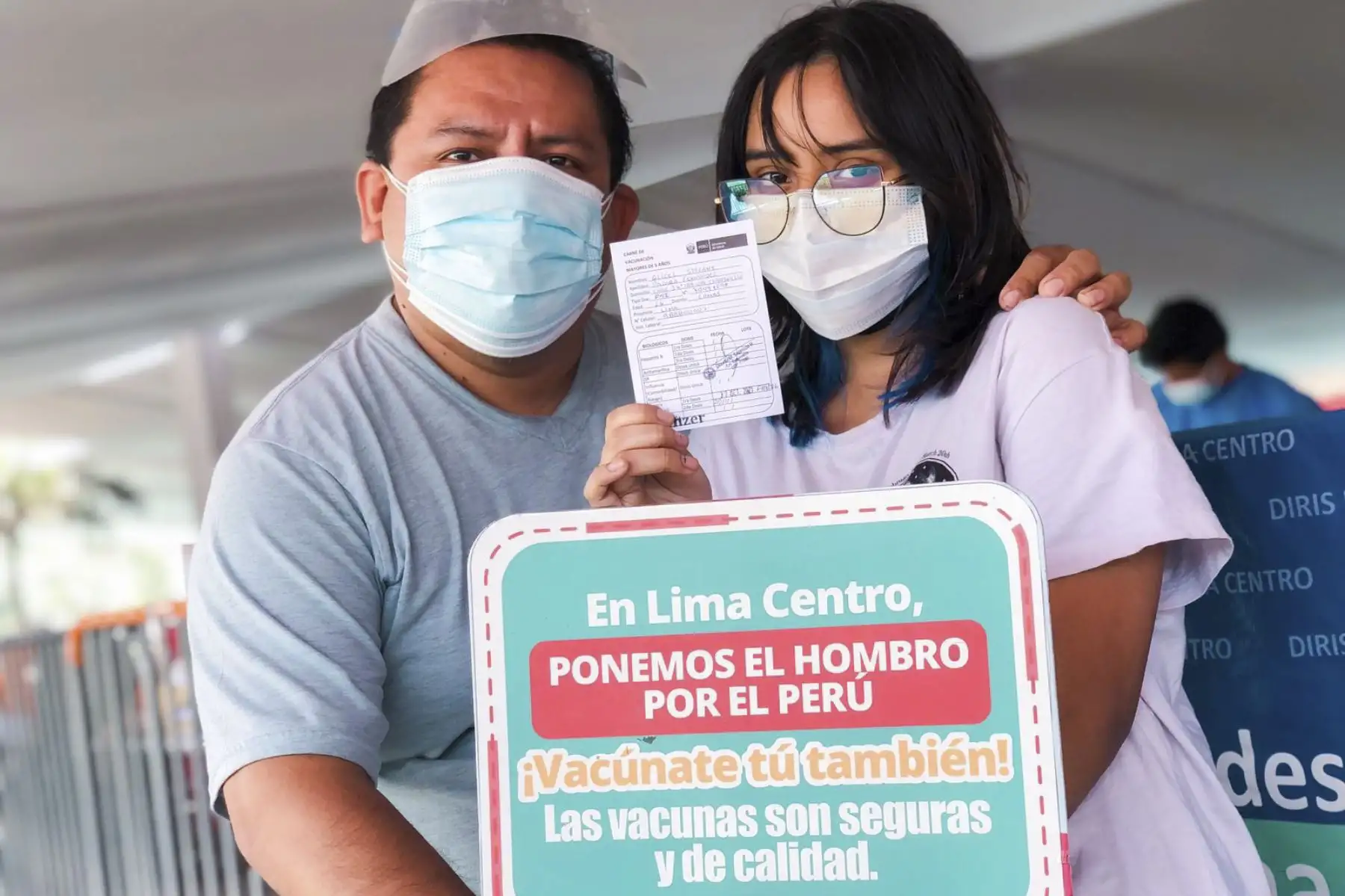 ¡El Vacunafest no se detiene! Los menores de 15 a 17 años siguen llegando a nuestro centro de vacunación del Parque Zonal Huiracocha. Foto: Minsa