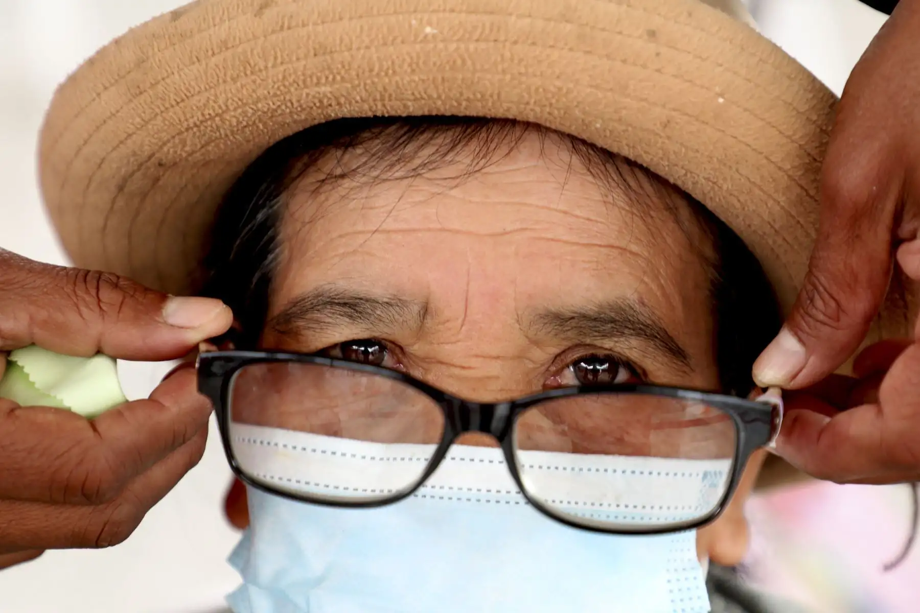Los distritos en los que se ha entregado mayor cantidad de lentes son Daniel Alcides Carrión, en Pasco; y Monzón, en Huánuco. En cada uno se registraron 450 entregas. Son seguidos por Ilo (427), en Moquegua; Orurillo (419), en Puno; Chuschi (321), en Ayacucho; Huayllay (300), en Pasco; y Panao (300), en Huánuco. Foto: MIDIS