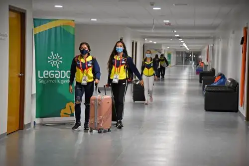Los deportistas llegan a Lima para competir en el Sudamericano Juvenil de Deportes Acuáticos Perú Bicentenario 2021