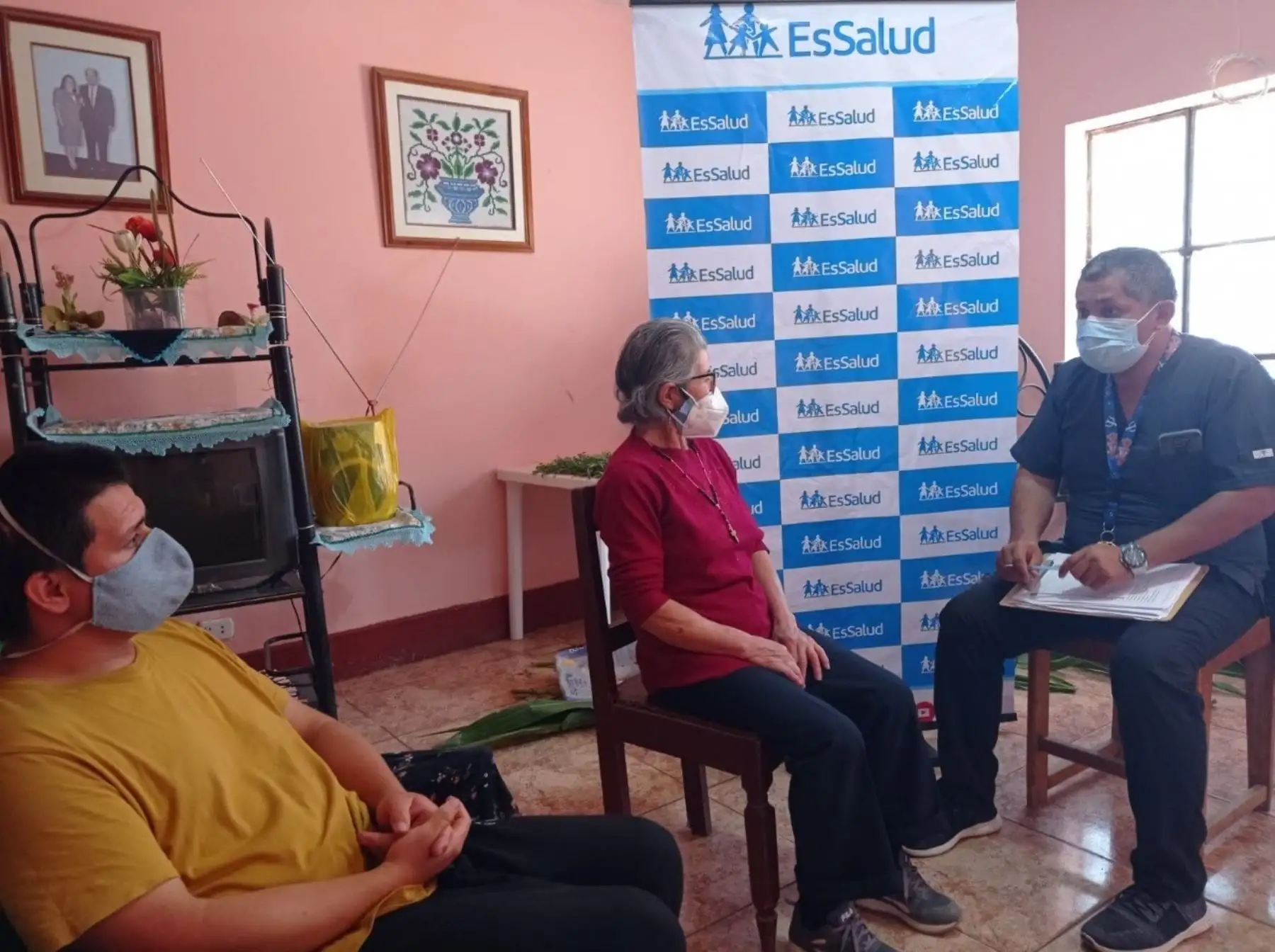Brigadas comunitarias de EsSalud en Lambayeque multiplican su atención a pacientes covid-19 y de otras enfermedades. ANDINA/Difusión
