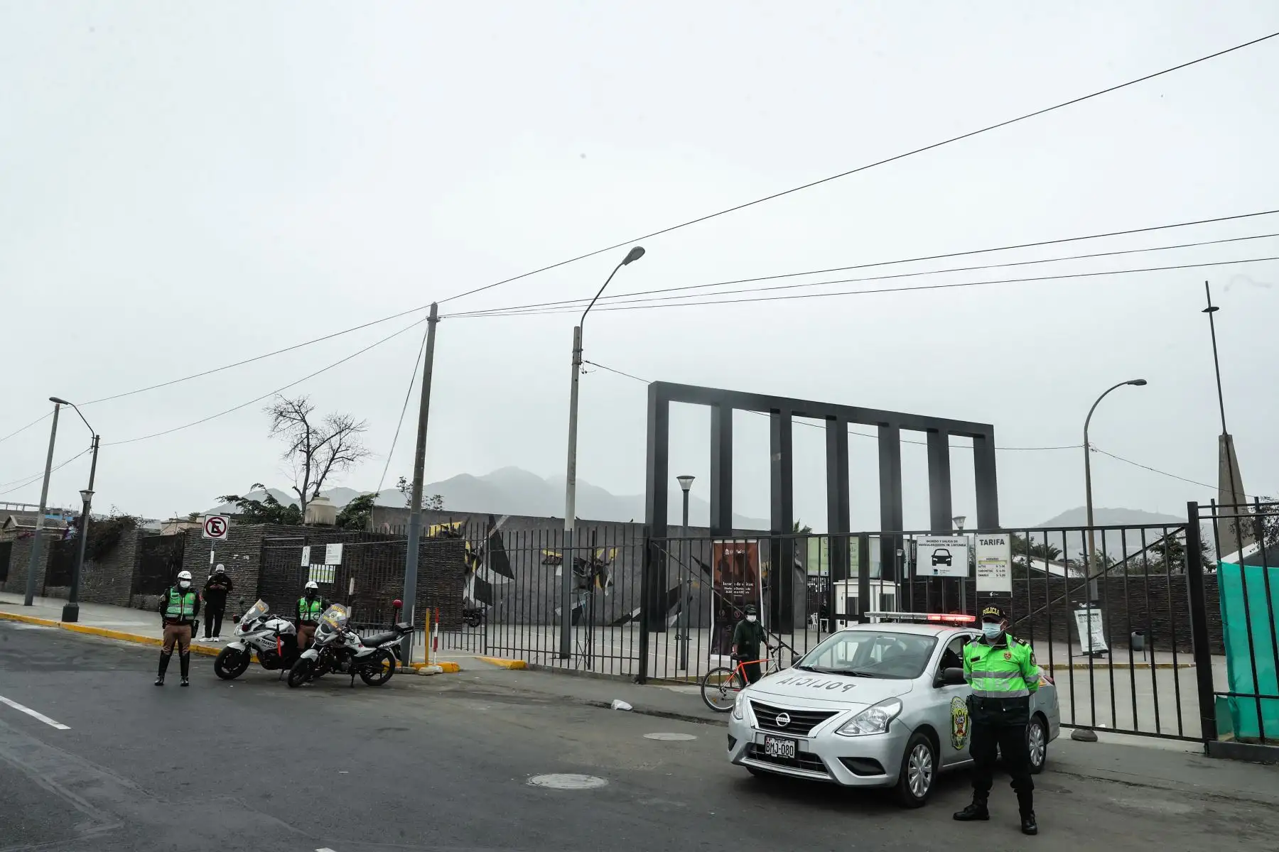 Cementerios público El Ángel, se encuentra cerrado como medida de prevención para evitar contagios por la Covid-19. Foto: ANDINA/ Andrés Valle Cementerios público El Ángel, se encuentra cerrado como medida de prevención para evitar contagios por la Covid-19. Foto: ANDINA/ Andrés Valle