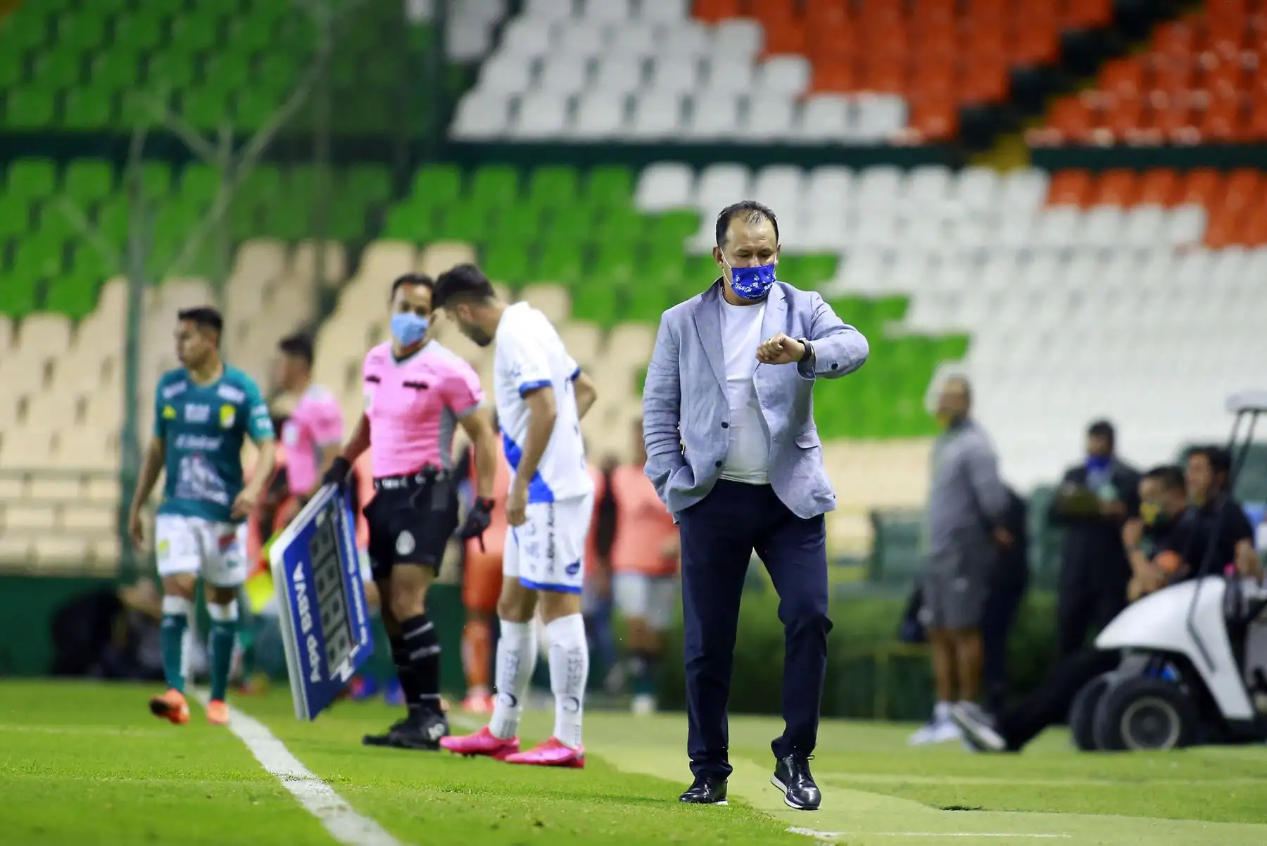 La última vez que Cruz Azul había sido campeón de liga fue en el torneo Invierno-1997. El domingo 7 de diciembre de ese año, Reynoso participó como defensa central en aquel lejano título; entonces tenía 27 años de edad. Foto: AFP