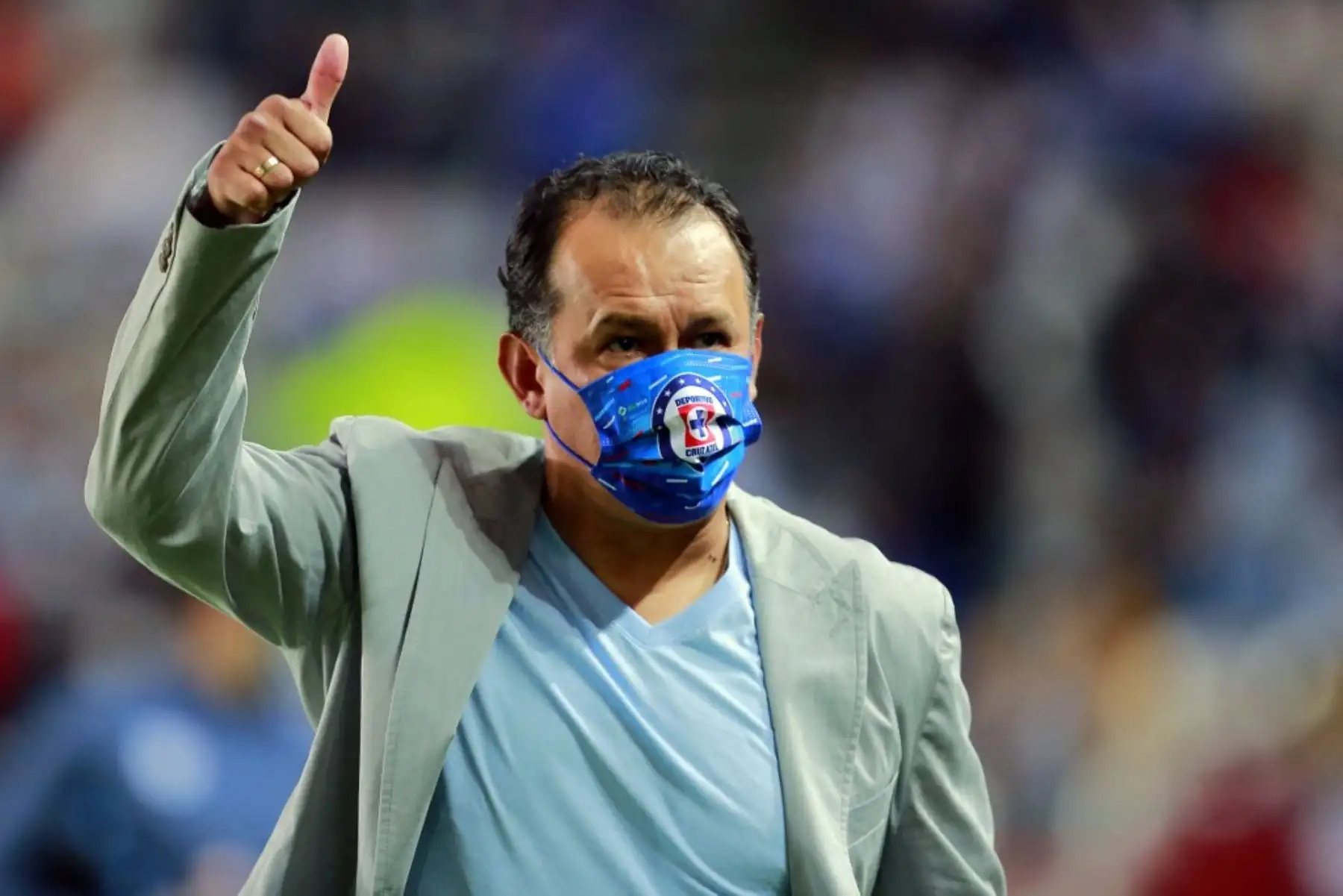 Con el entrenador peruano, el Cruz Azul ganó los siguientes 12 partidos y empató la marca histórica de más triunfos consecutivos de la liga mexicana, mérito que también es récord absoluto del club. Foto: AFP