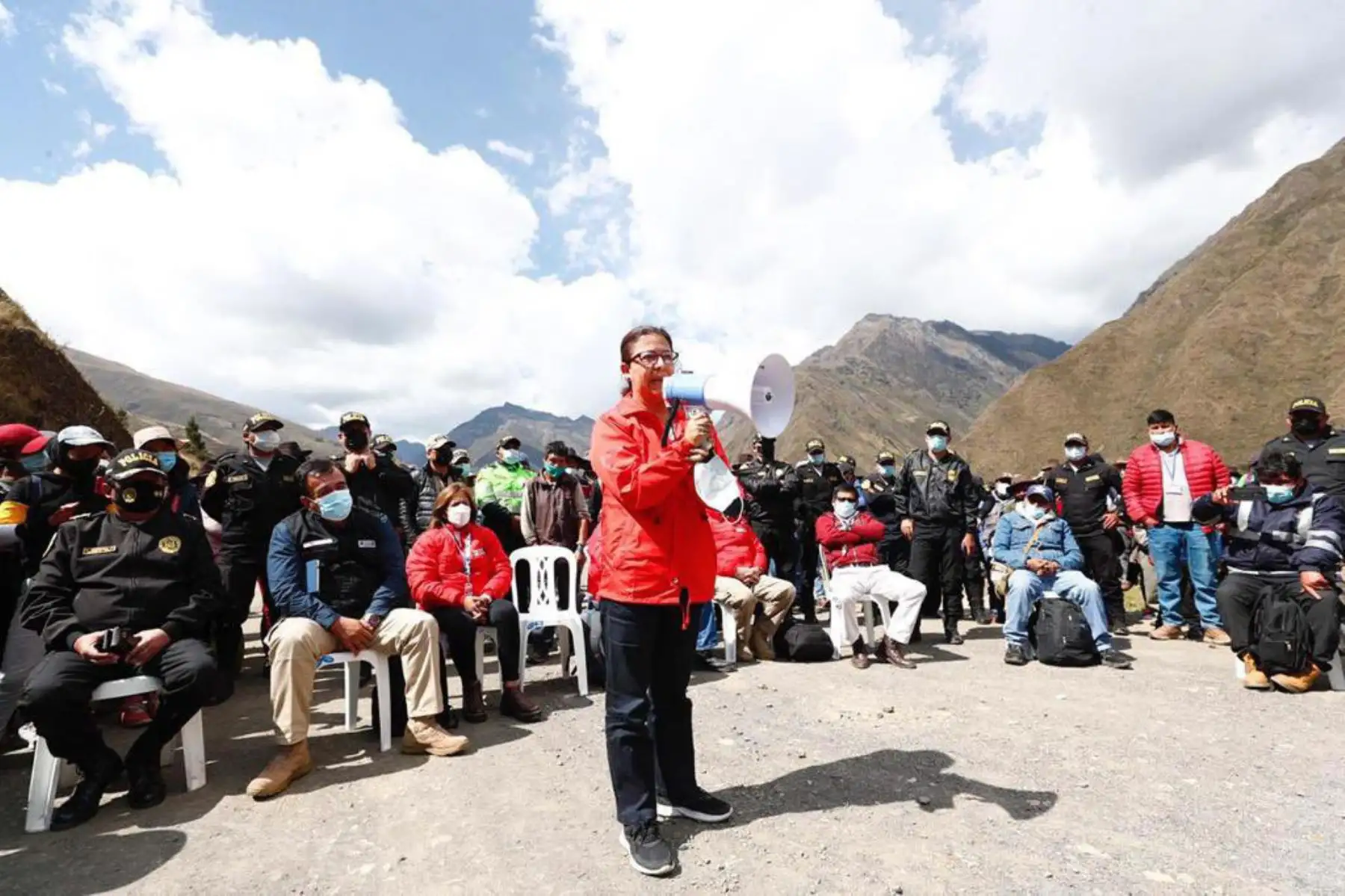 La Comisión de Alto Nivel del Gobierno y representantes de la comunidad de Aquia acordaron suspender el paro. Esta medida se hará efectiva a partir de mañana, cuando llegue un representante de la empresa Antamina para la suscripción del acta respectiva. Foto: Mincul