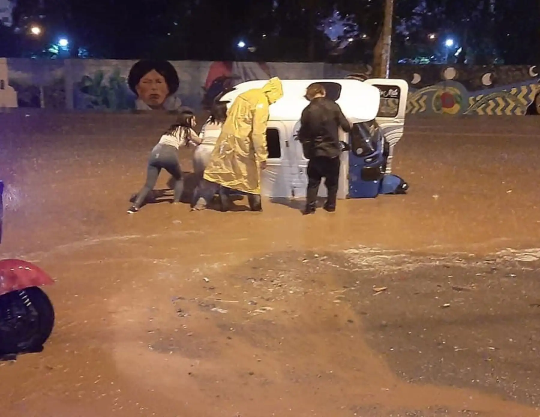 Un millón 134,150 personas estarían en riesgo muy alto de presentarse inundaciones por las lluvias que se prevé se registrarán durante el verano del 2022. Foto: ANDINA/difusión.