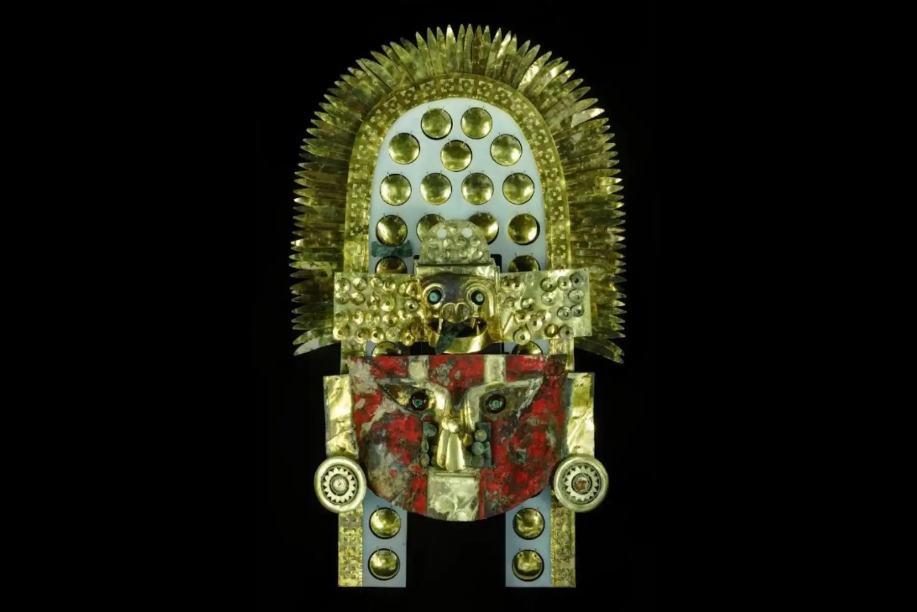Emblemática máscara del Señor de Sicán en el Museo Nacional de Sicán, Lambayeque. Foto: ANDINA/Difusión